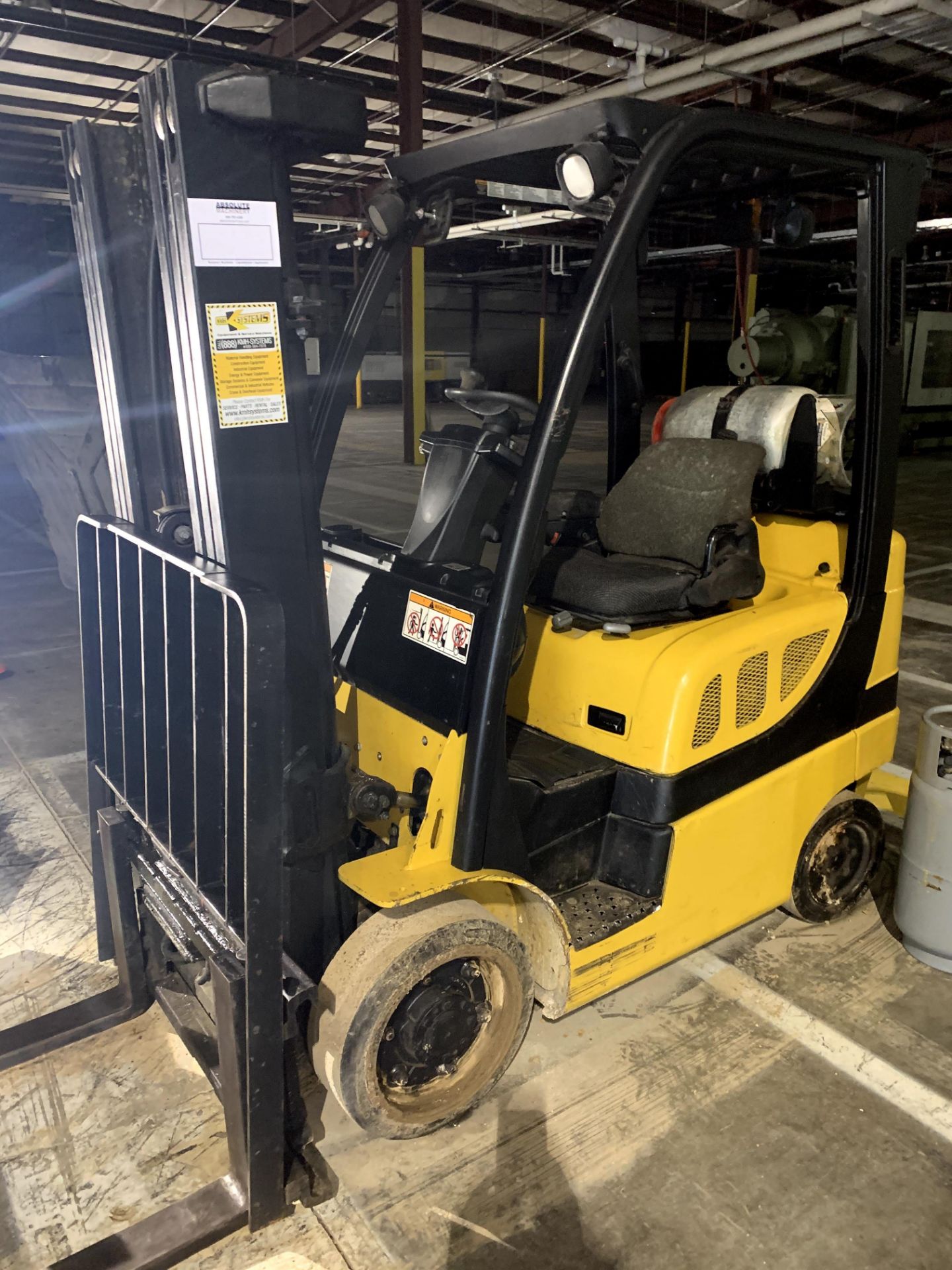 Yale 4,650 lb. capacity Fork Lift