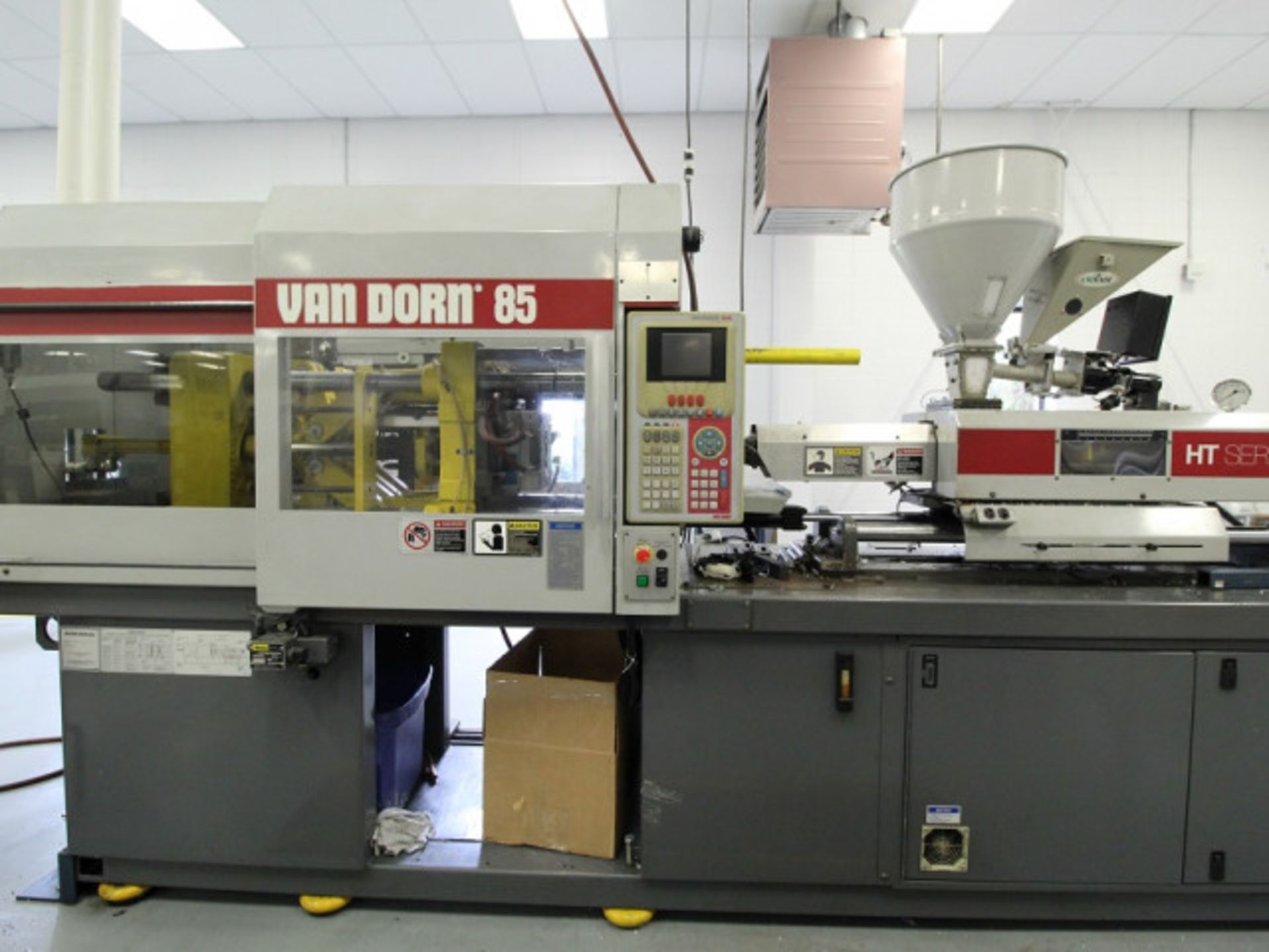 85 Ton, 5 oz. Van Dorn Injection Molding Machine - Image 3 of 5