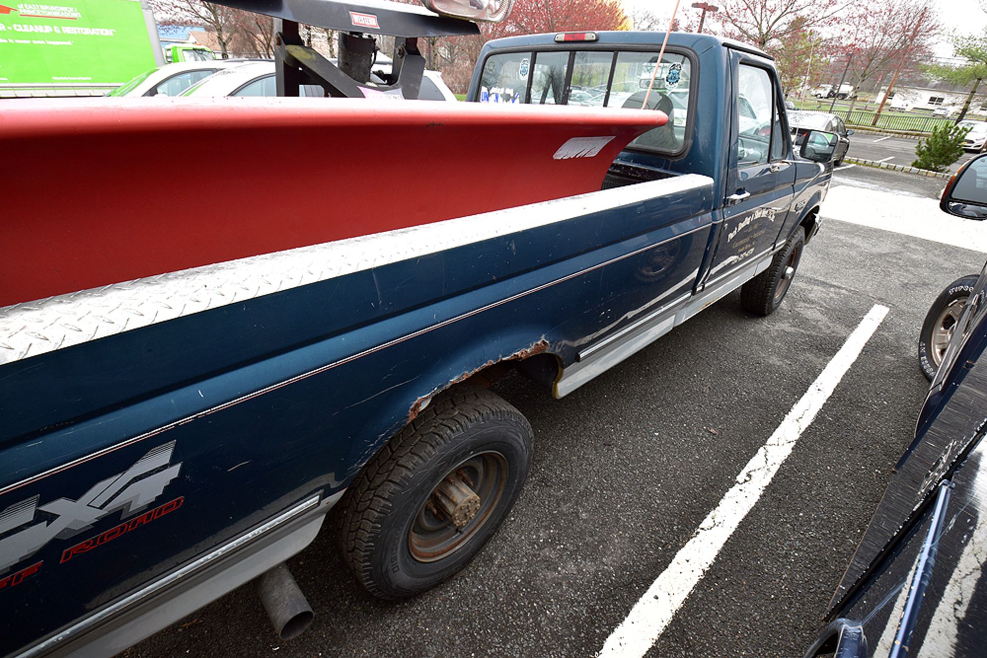 1997 Ford F250 XL Diesel, 4WD Pick Up w/ Plow - Image 5 of 18