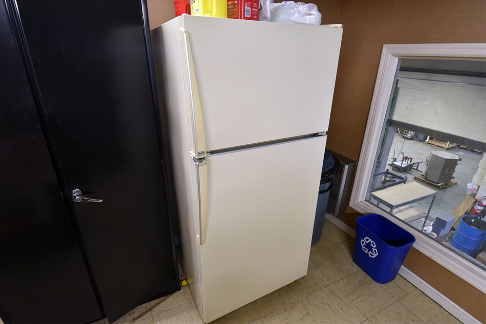 Employee Breakroom Consisting Of: Table, Chairs etc. - Image 5 of 6