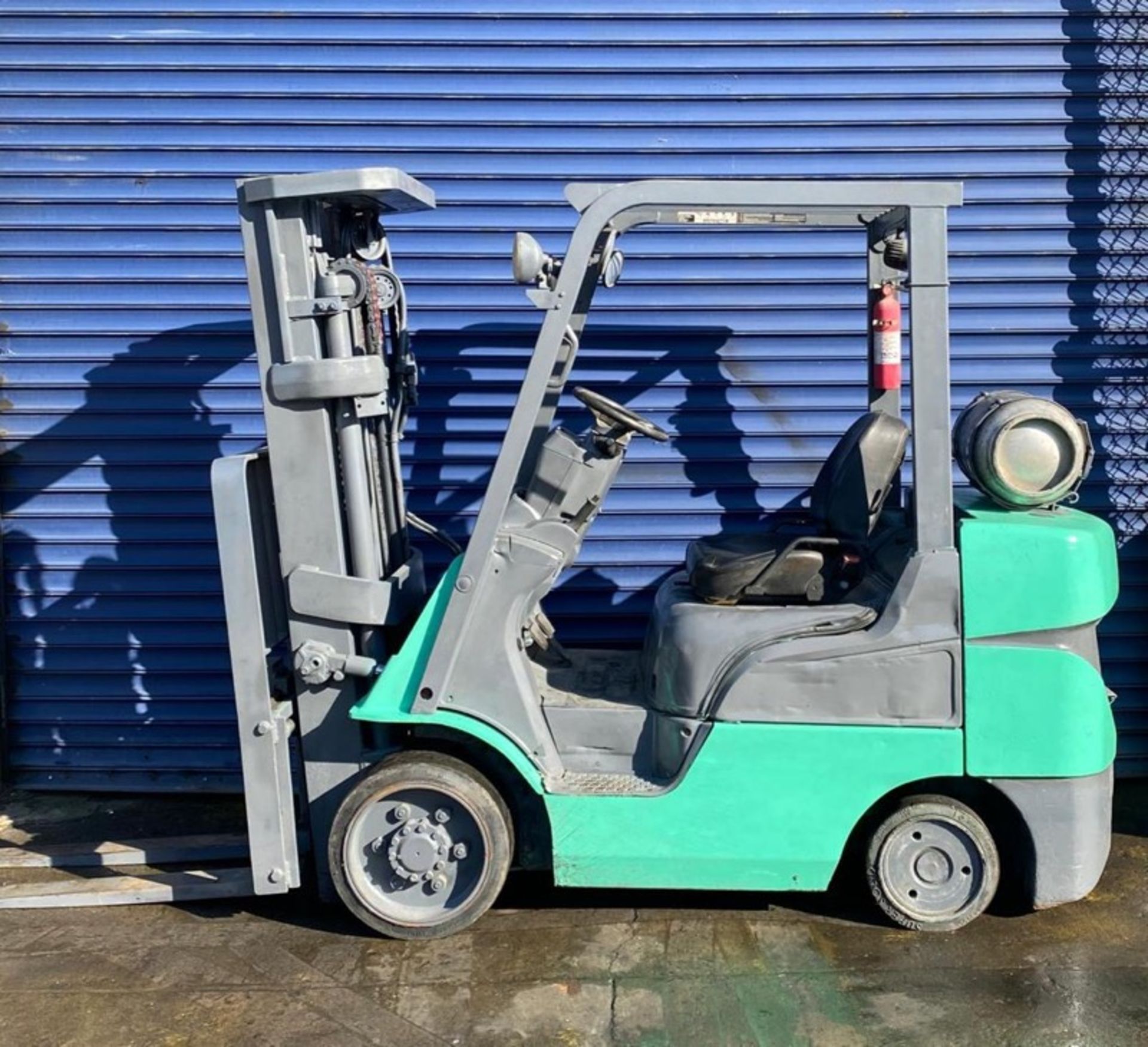 Mitsubishi FGC30N, 6,000 lbs. Capacity, LPG Forklift - Image 3 of 3