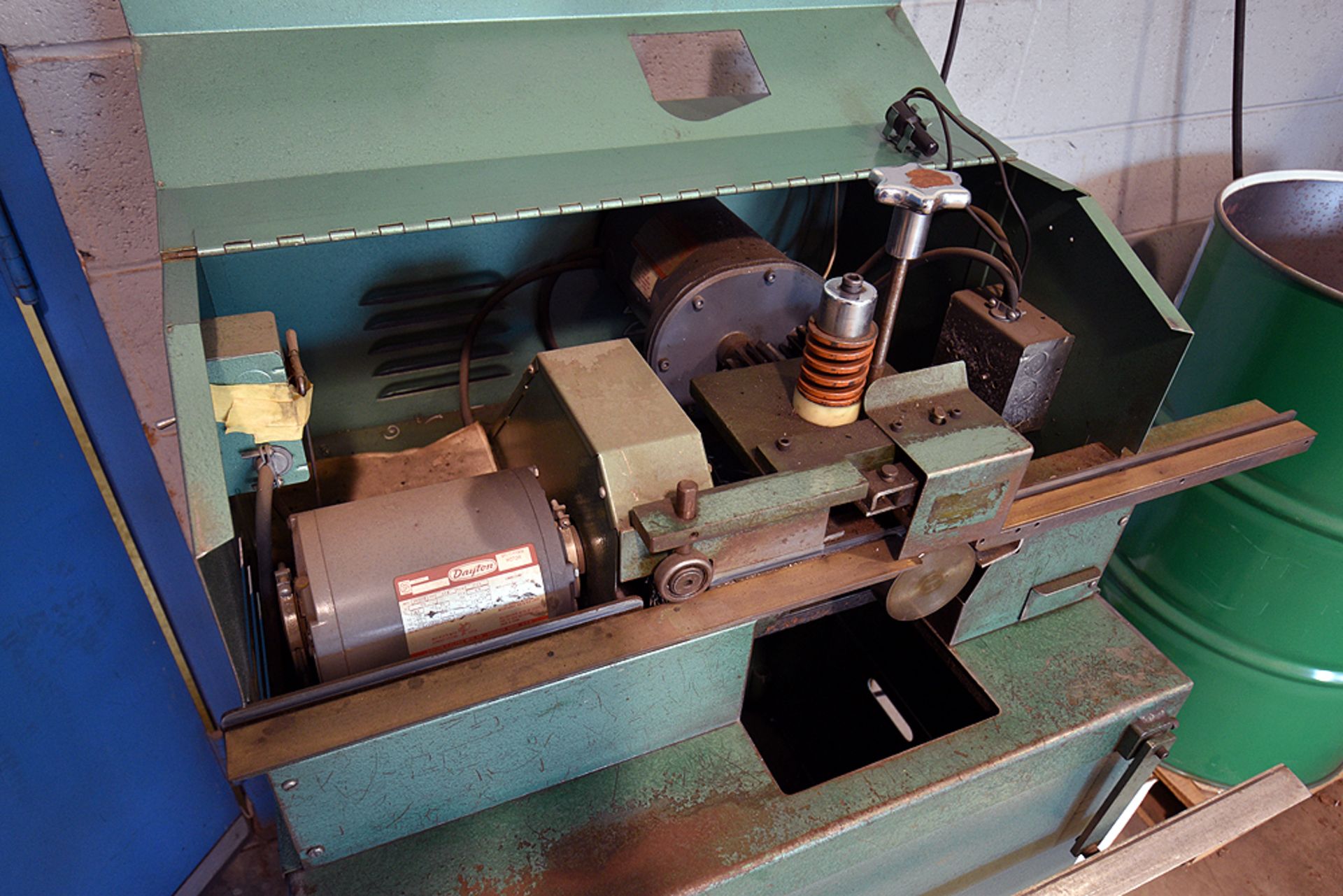 D-Bur-R deburring machine, 1/3 H.P., w/ casters - Image 3 of 4