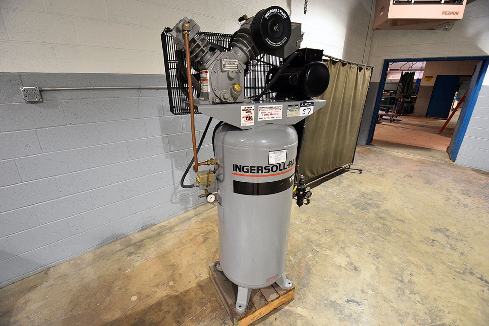 Ingersoll-Rand T30 air compressor, s/n T30-837536 - Image 2 of 5