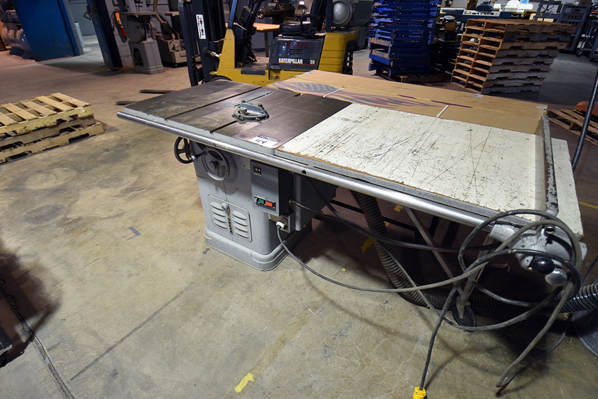 Delta table saw, s/n 40-7184