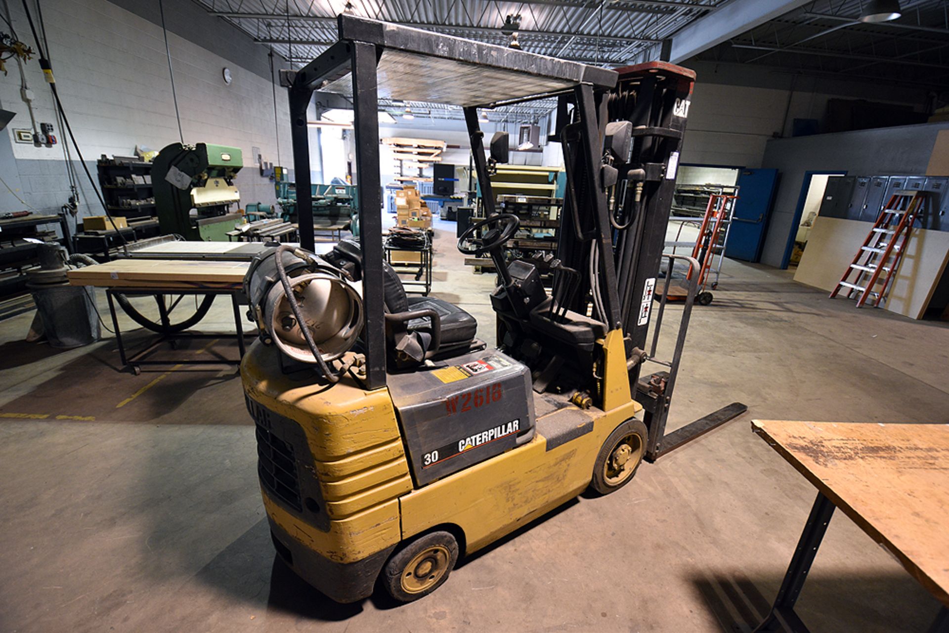 Caterpillar model GC15 LPG forklift truck, s/n 2EM01737 - Image 3 of 6