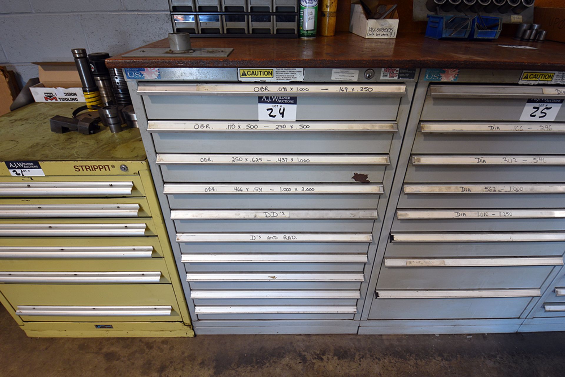 10 drawer cabinet containing assorted tooling