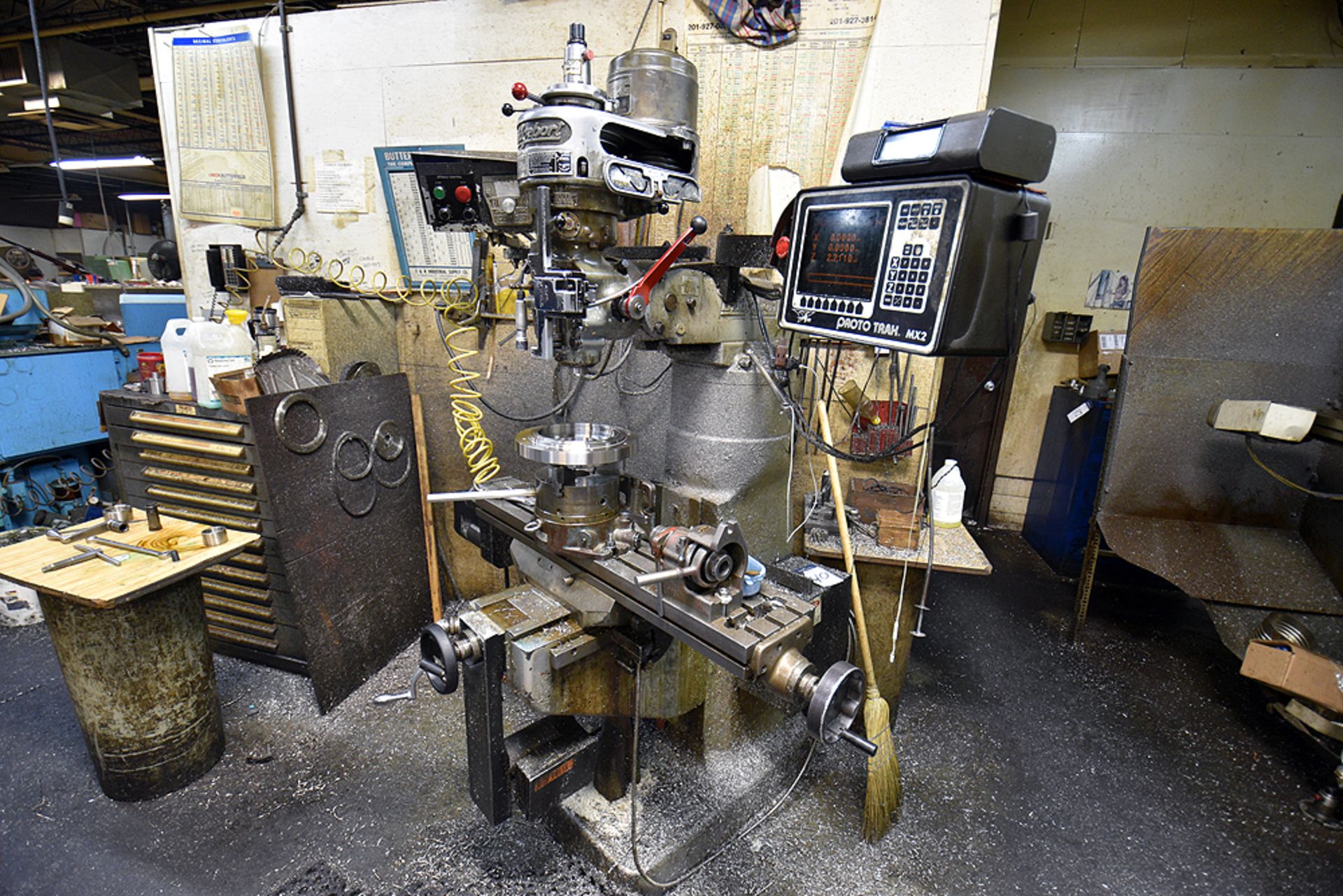 Bridgeport Vertical Milling Machine - Image 2 of 9