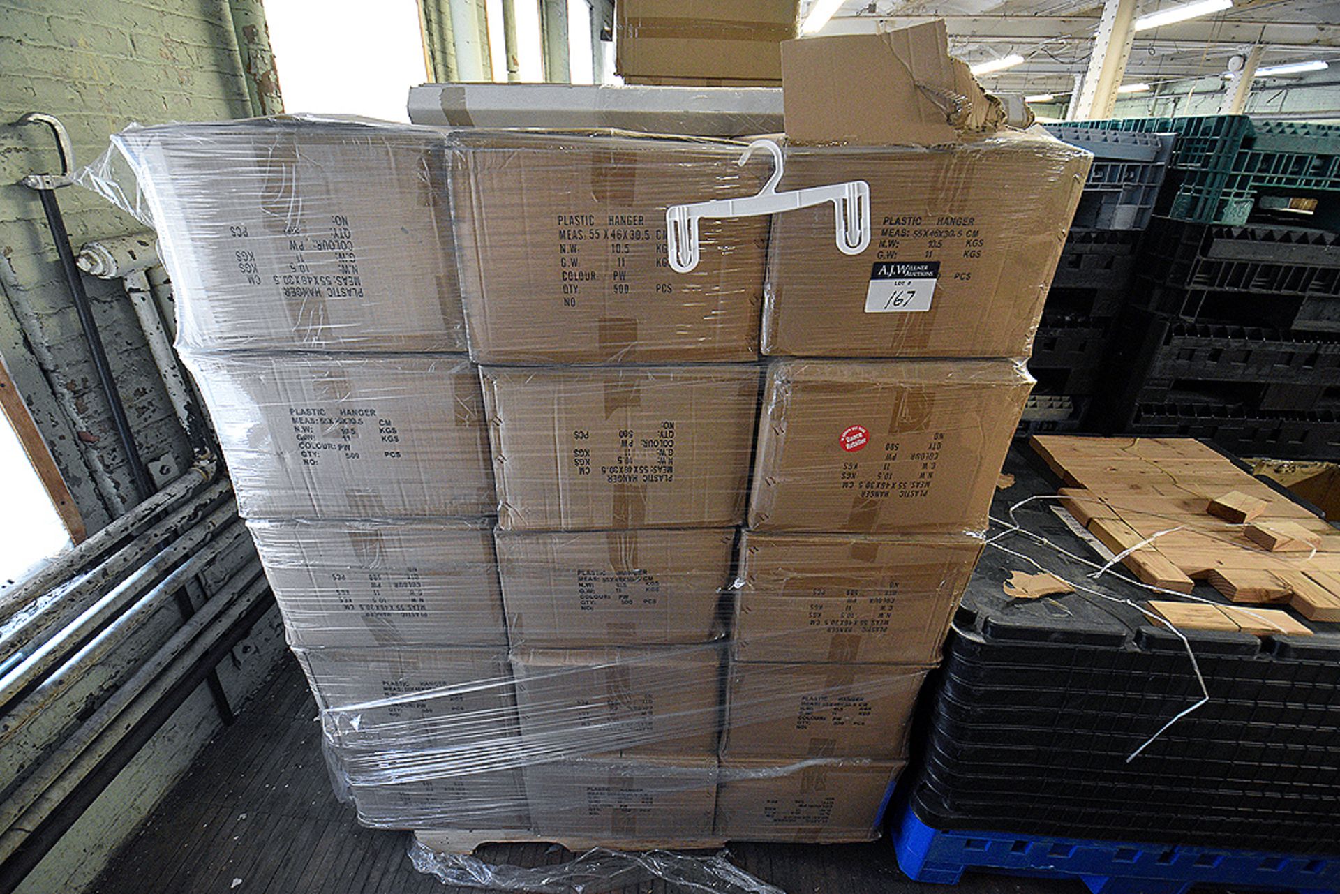 Cases of 500 White Plastic Hangers 55cmx46cmx30 1/2cm - Image 3 of 3