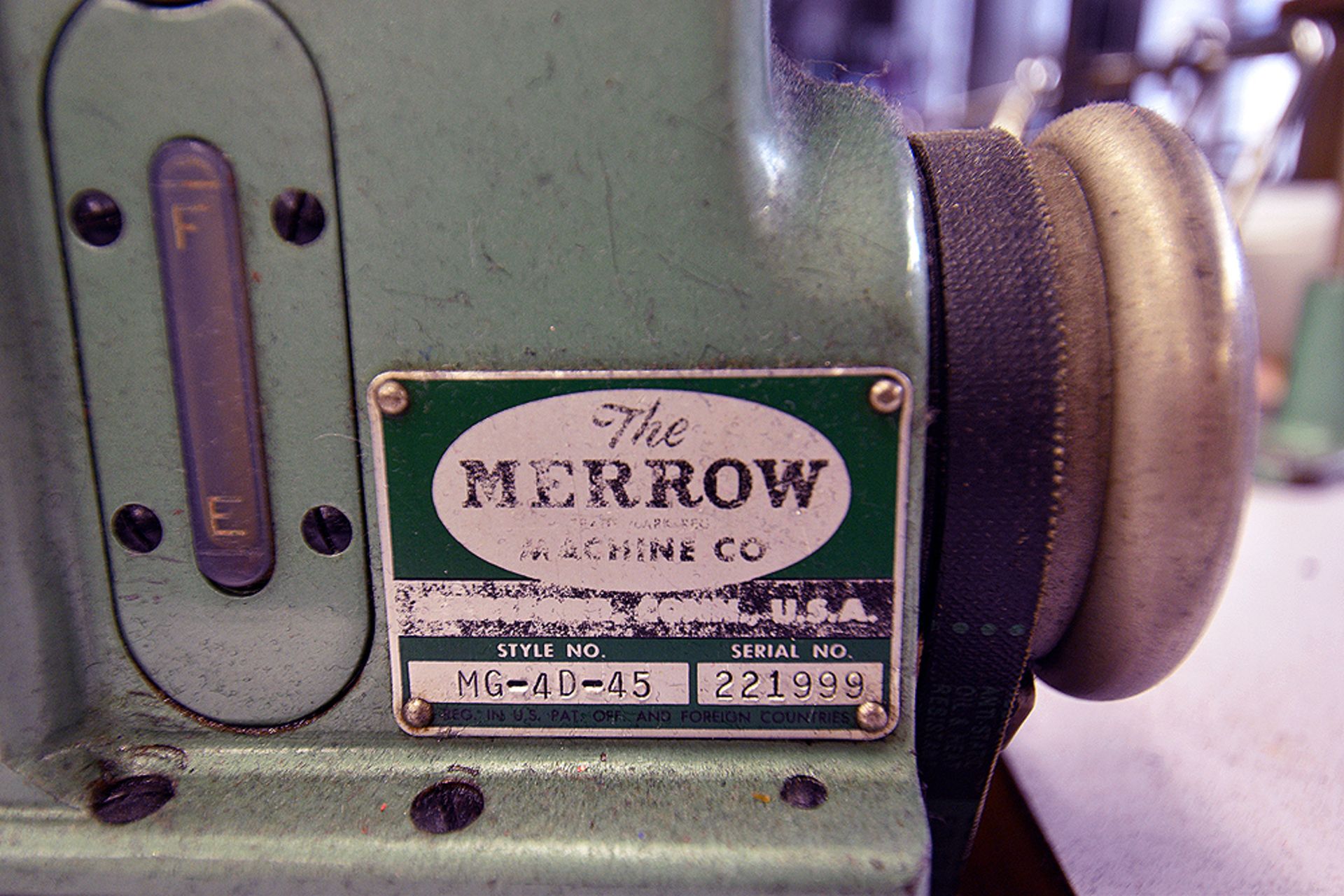 Merrow MG-4D-45 w/ Motor and Foot Pedal - Image 2 of 5