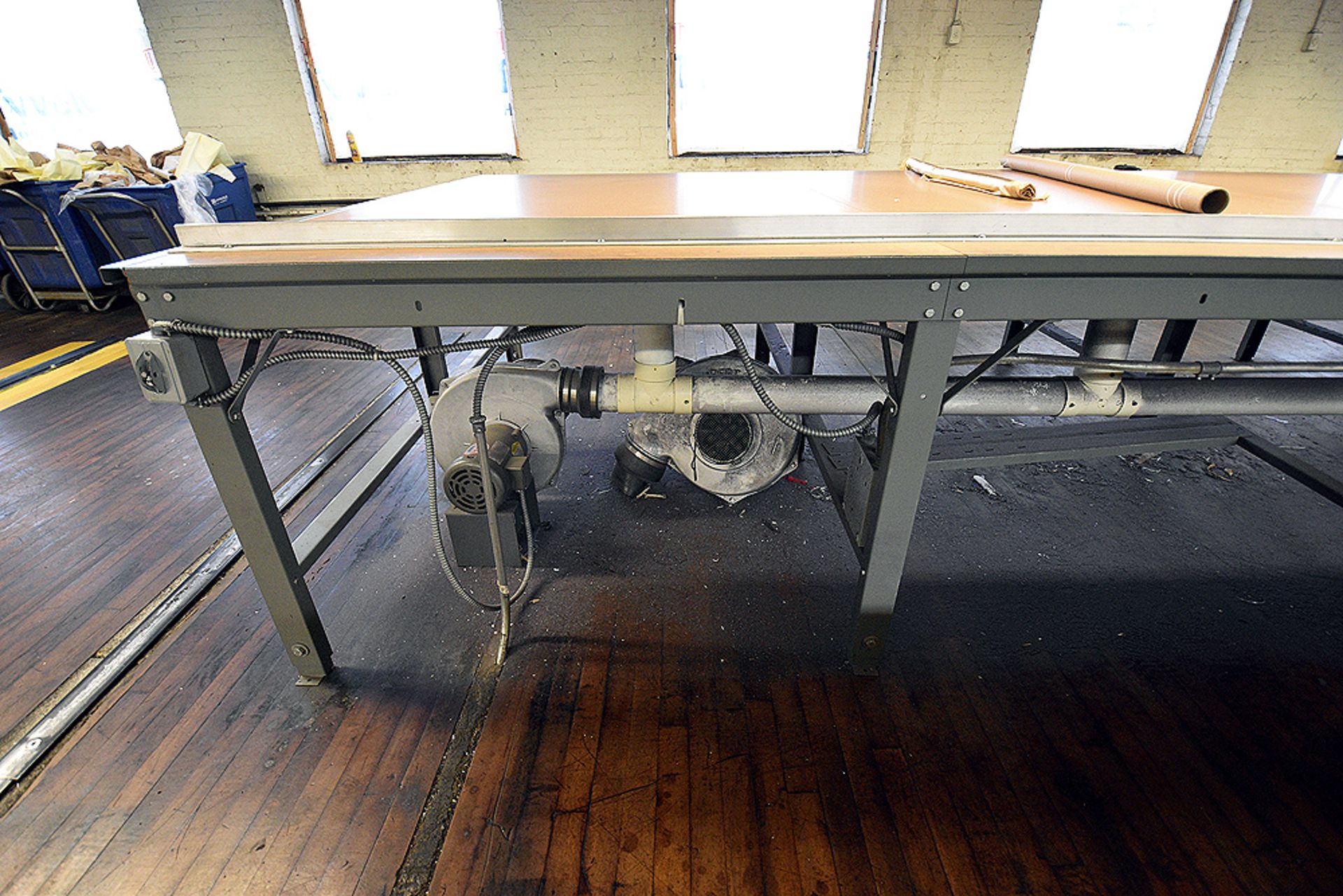 Air Transfer Table Line (Approx. 112'x78") - Image 2 of 6