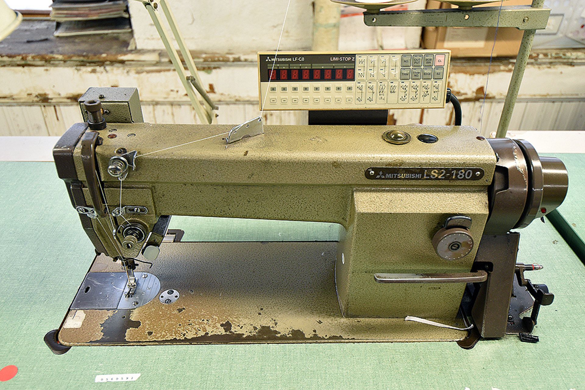 Mitsubishi LS2-180 Sewing Machine