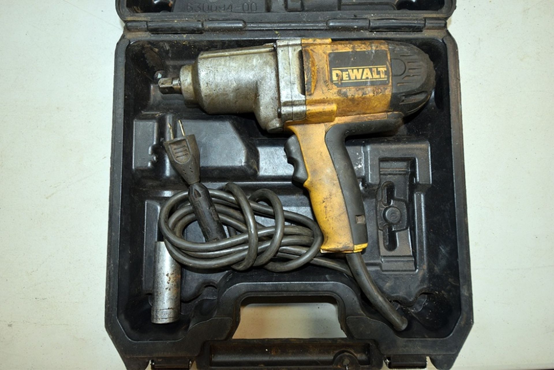 DeWalt DW292 1/2" Corded Impact Wrench w/ Case