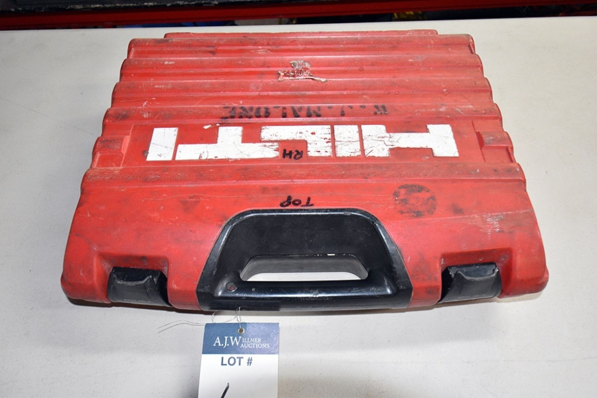 Hilti SFH18-A Cordless Driver w/ (2) 18v Lithium Ion 3.3Ah Battery w/ Charger and Case - Image 3 of 3