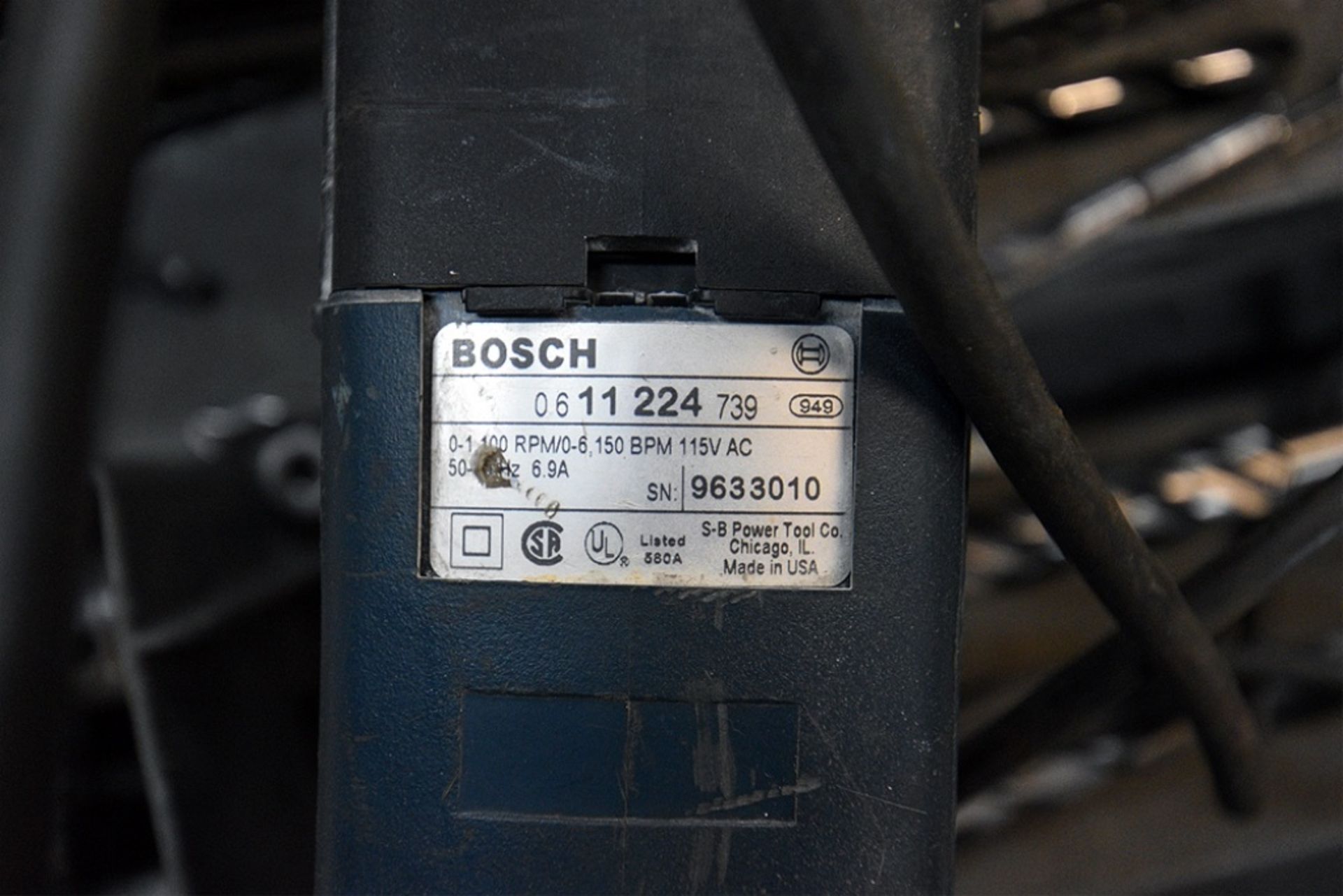 Bosch Bulldog Model 11224VSM 7/8" SDS + Corded Rotary Hammer w/ Case and Bits - Image 3 of 4