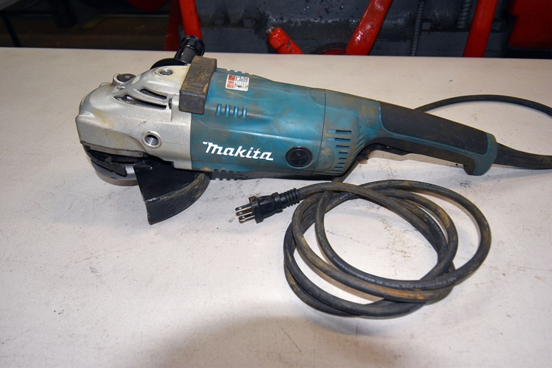 Makita Model GA7021 7" Corded Angle Grinder