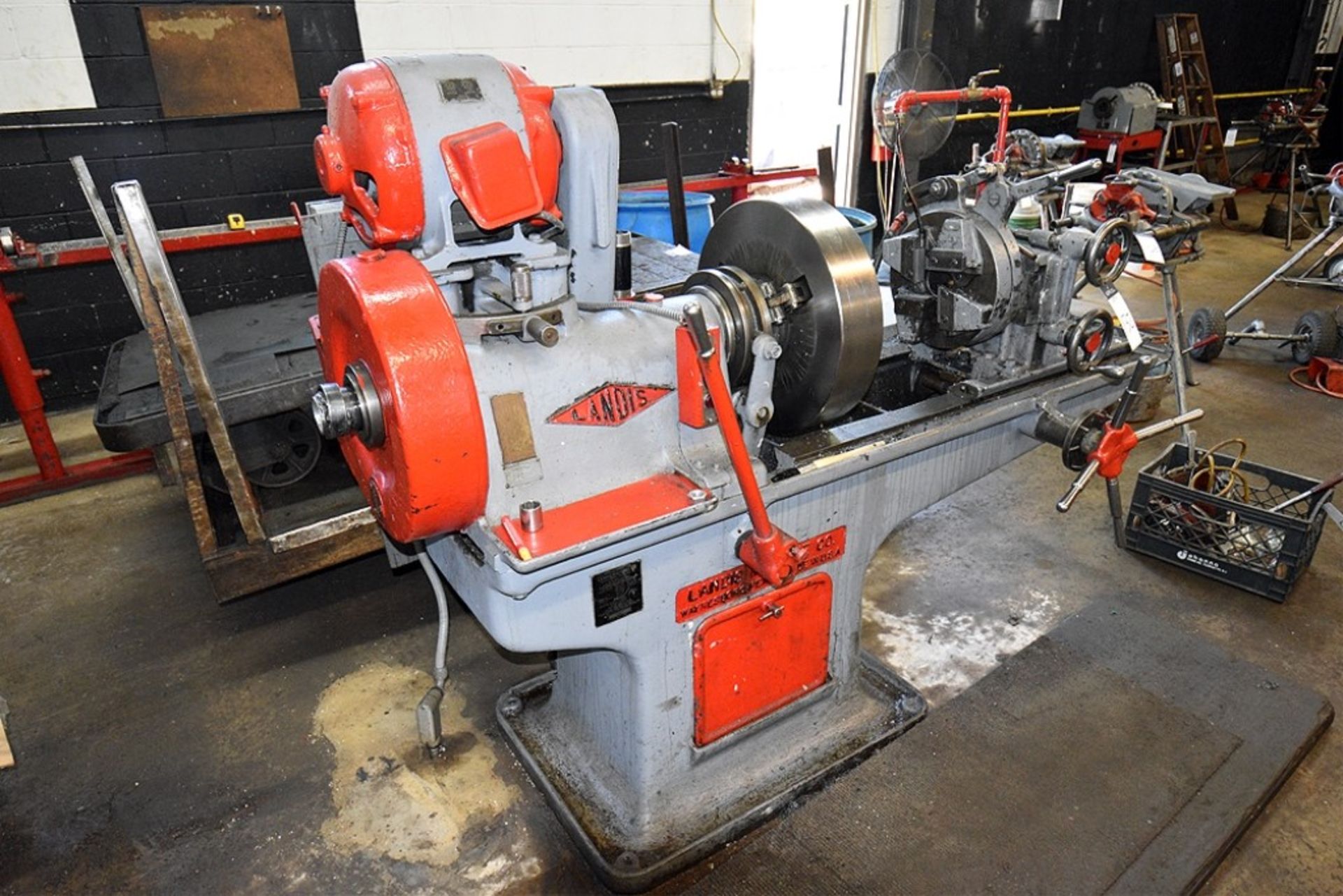 Landis Machine Co. Pipe and Bolt Threading Machine (1/8"-2" Max) - Image 2 of 8