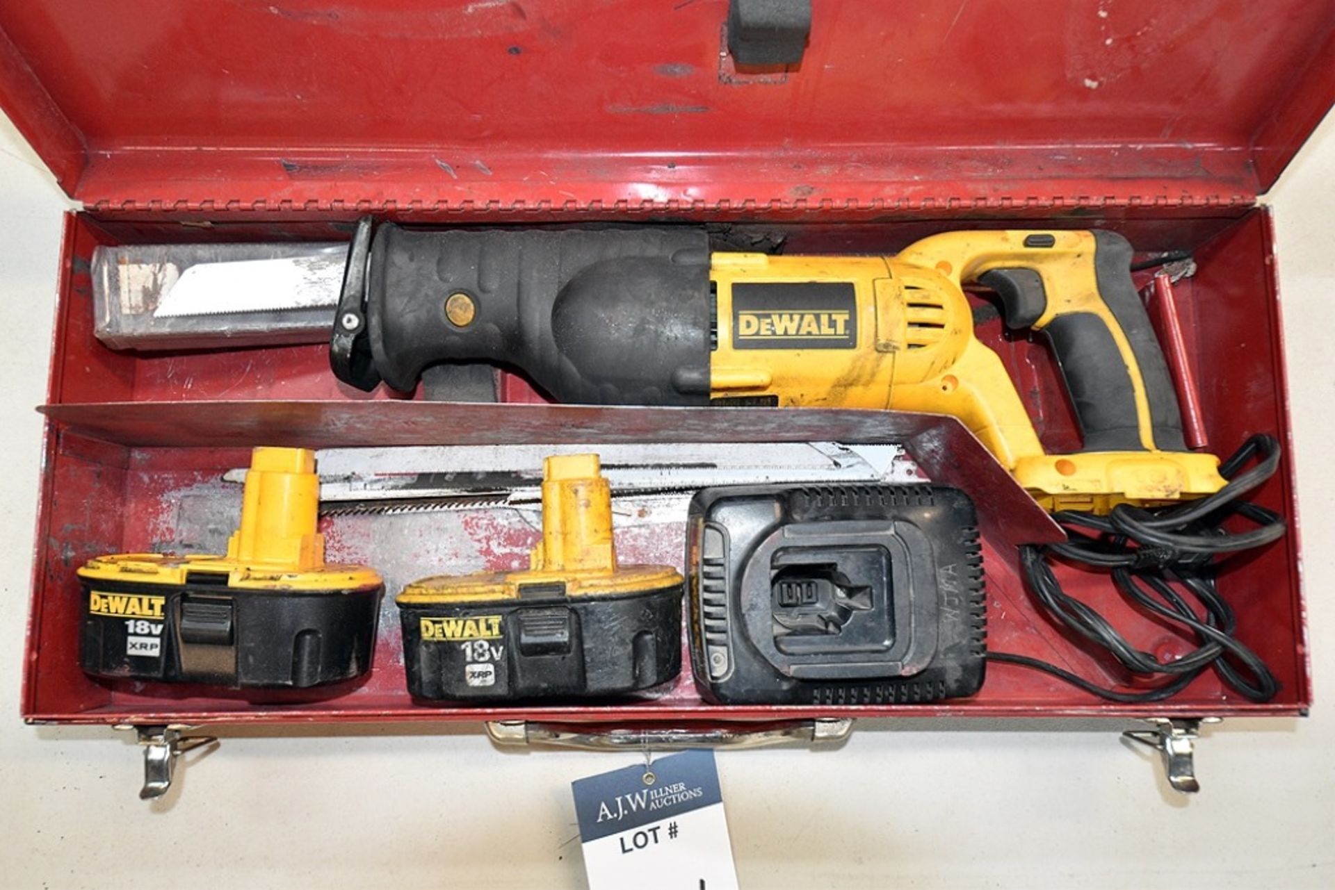 DeWalt DC385 Variable Speed Reciprocating Saw 18v w/ (2) Batteries, (1) Charger, and (1) Milwaukee C