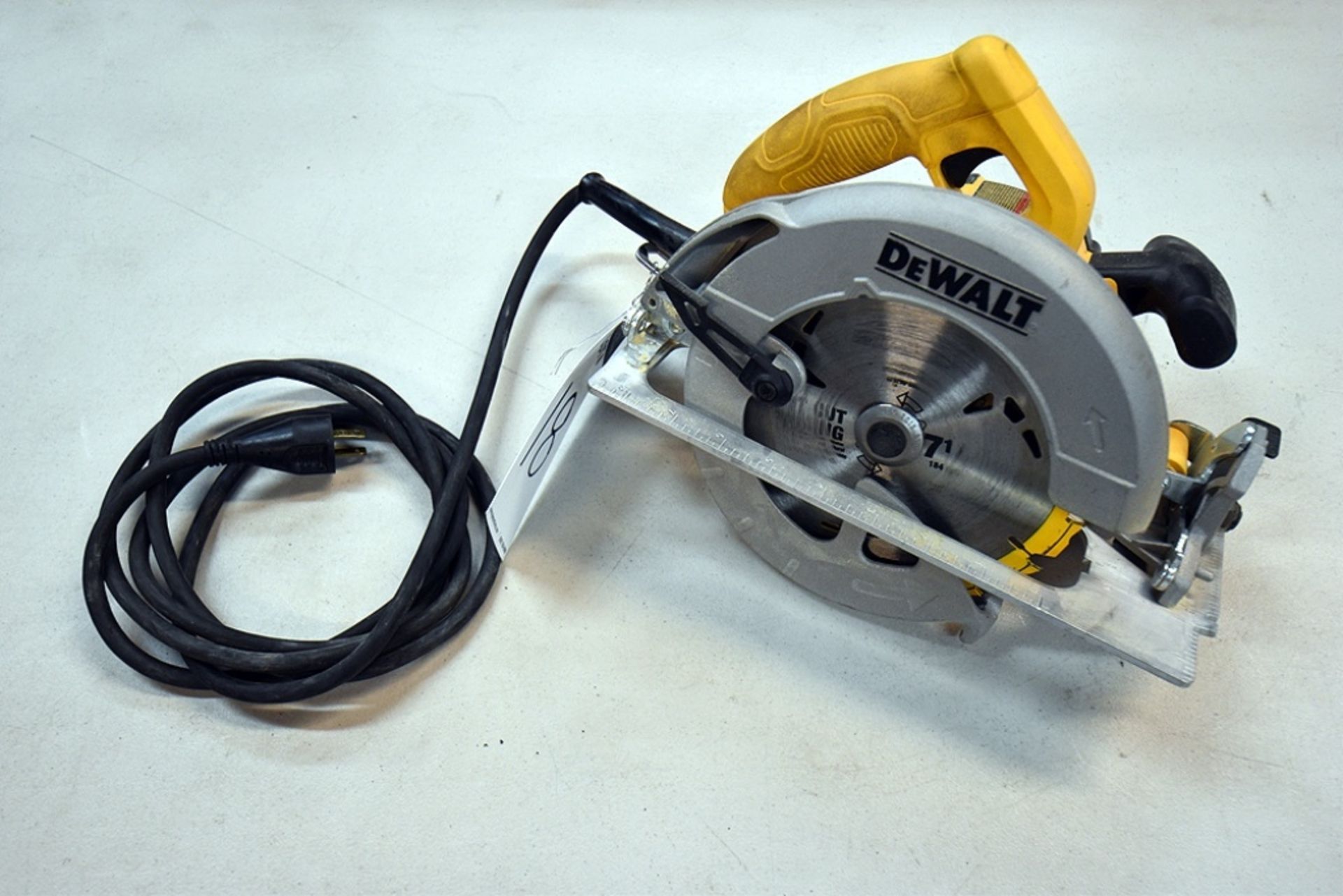 DeWalt DWE575 7-1/4" Corded Circular Saw