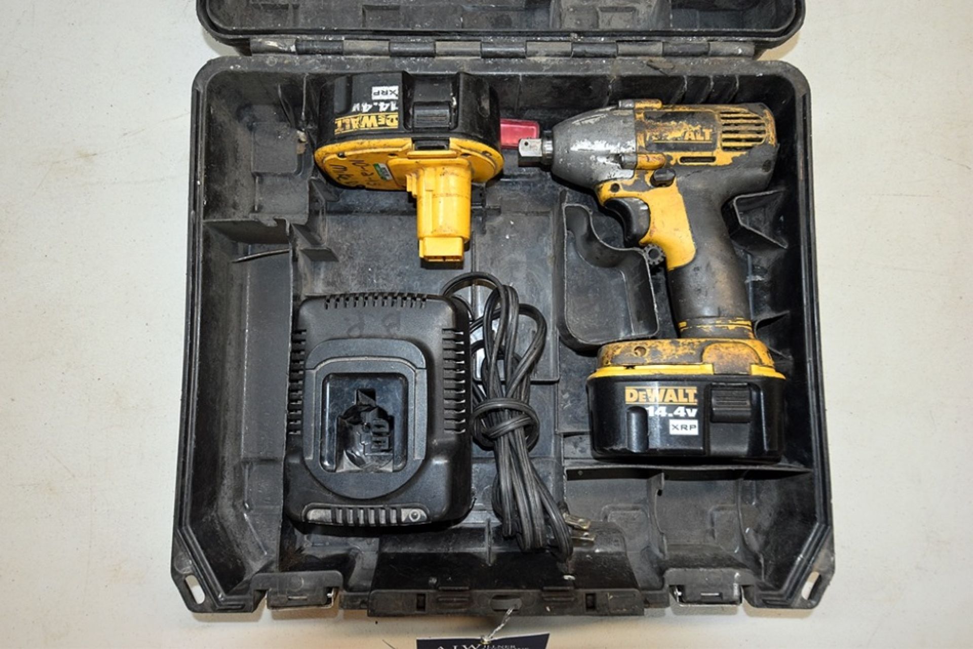 DeWalt DW055 Heavy Duty 1/2" Cordless Impact Wrench 14.4v w/ (2) Batteries, (1) Charger, and (1) Cas