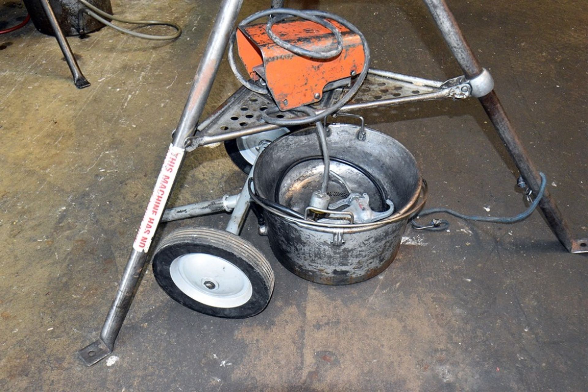 RIDGID 300 Pipe Threading Machine w/Ridgid 2-Wheel Dolly, Foot Pedal,Tray, Oil Pan and Oiler (Mount - Image 4 of 4