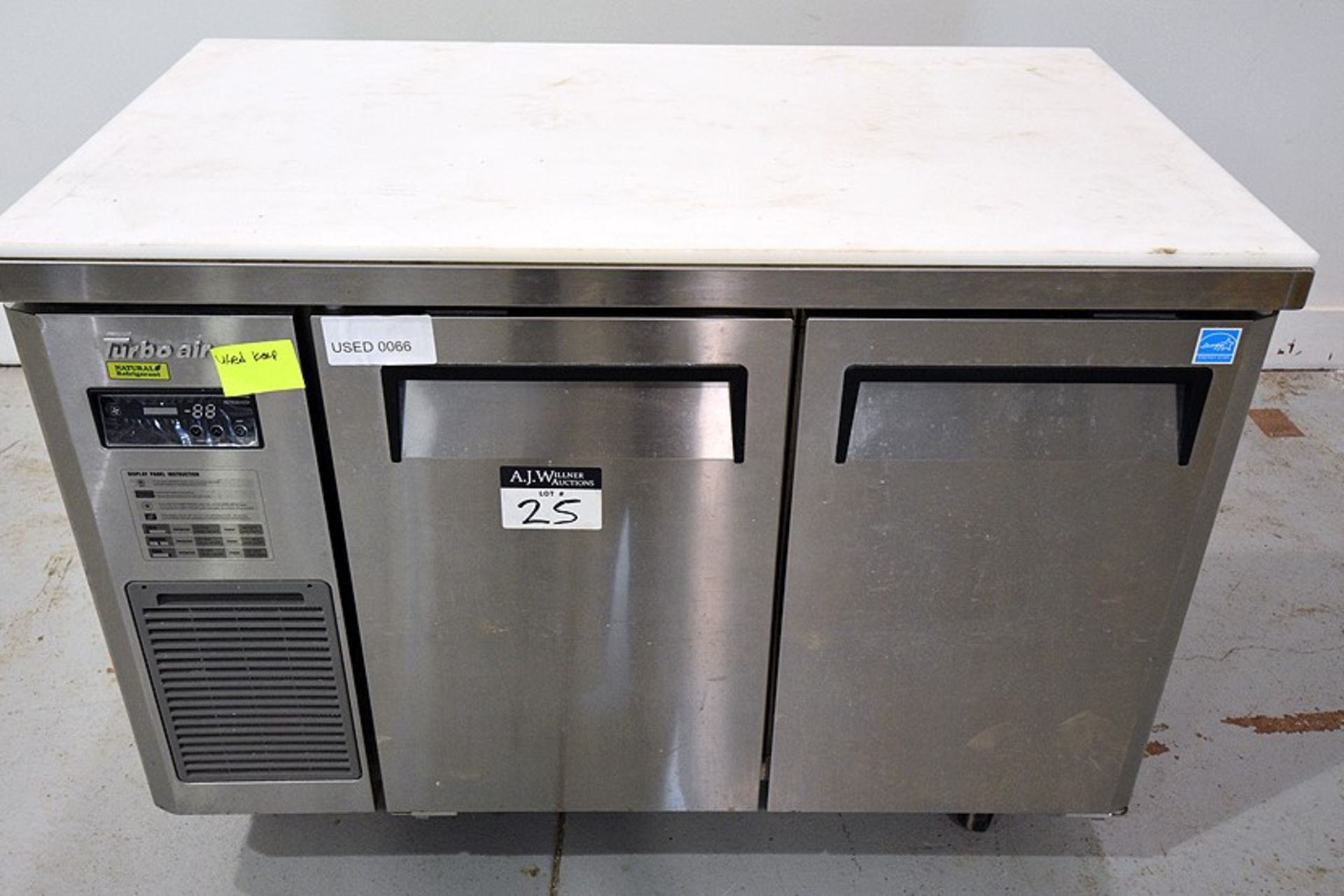 Turbo Air 2-Door S/S Refrigerated Portable Cabinet - Image 3 of 8