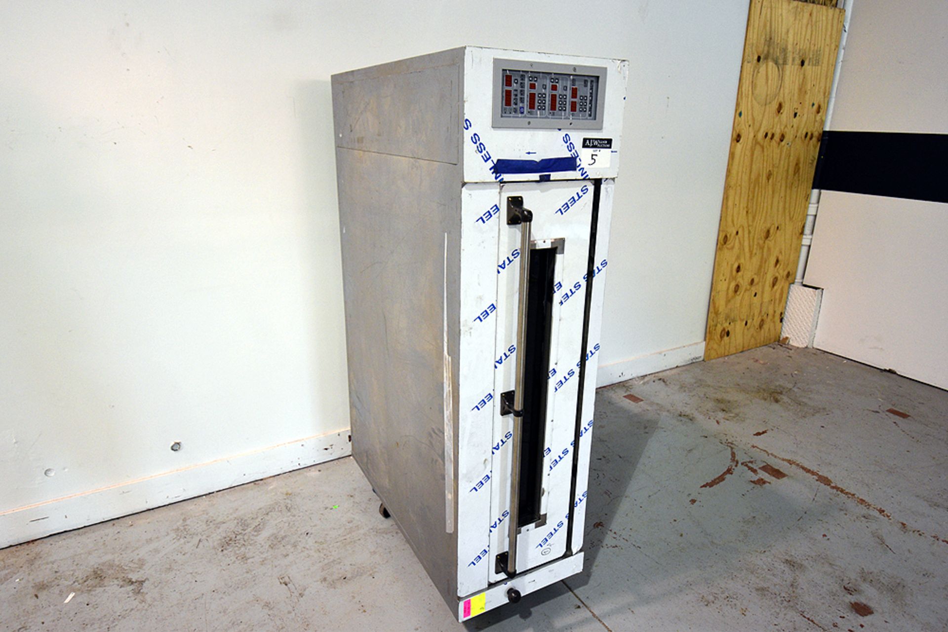 Oven (65"x45"x19") - Image 2 of 4