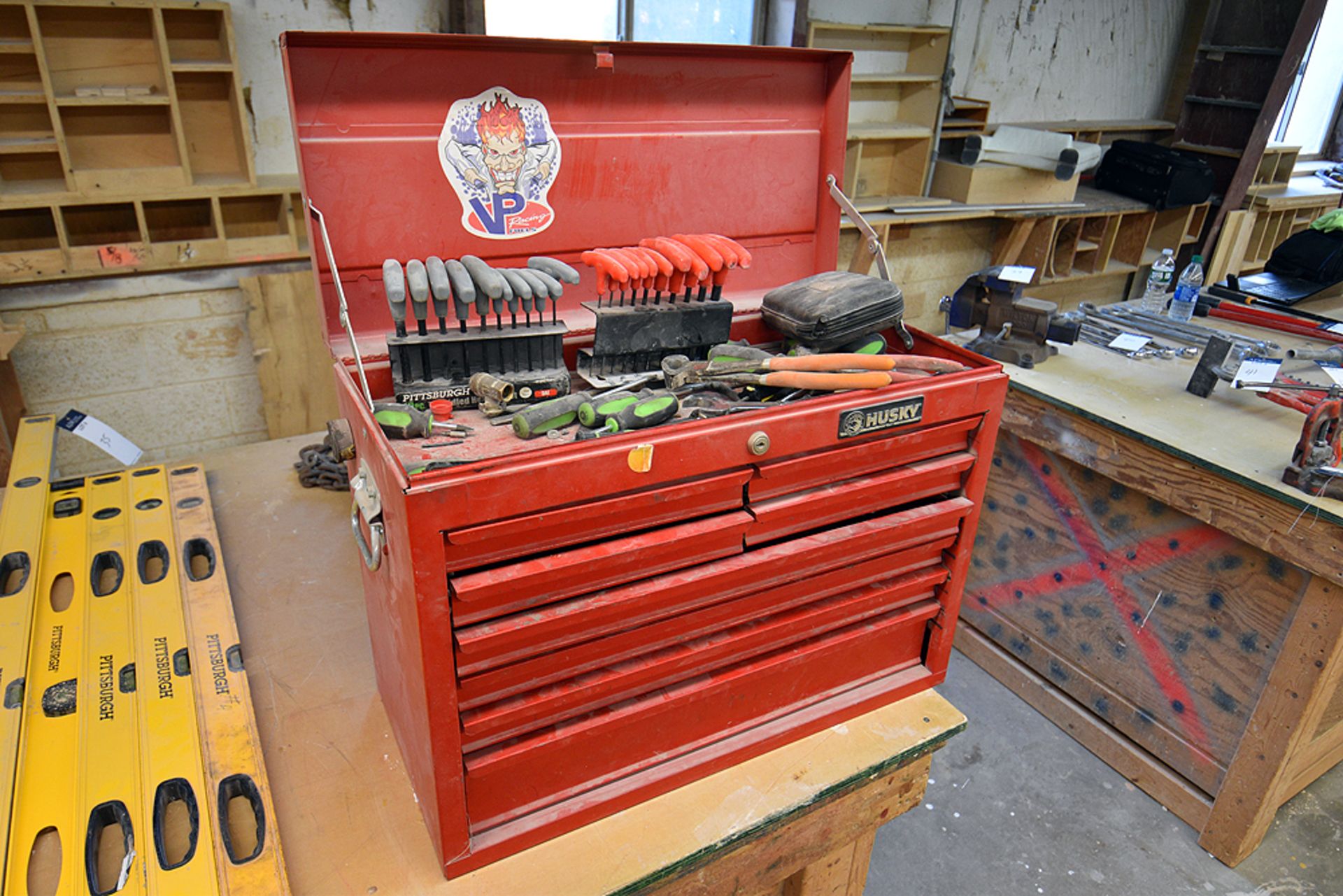 {LOT} Husky 8 Drawer Mechanics Tool Chest - Filled