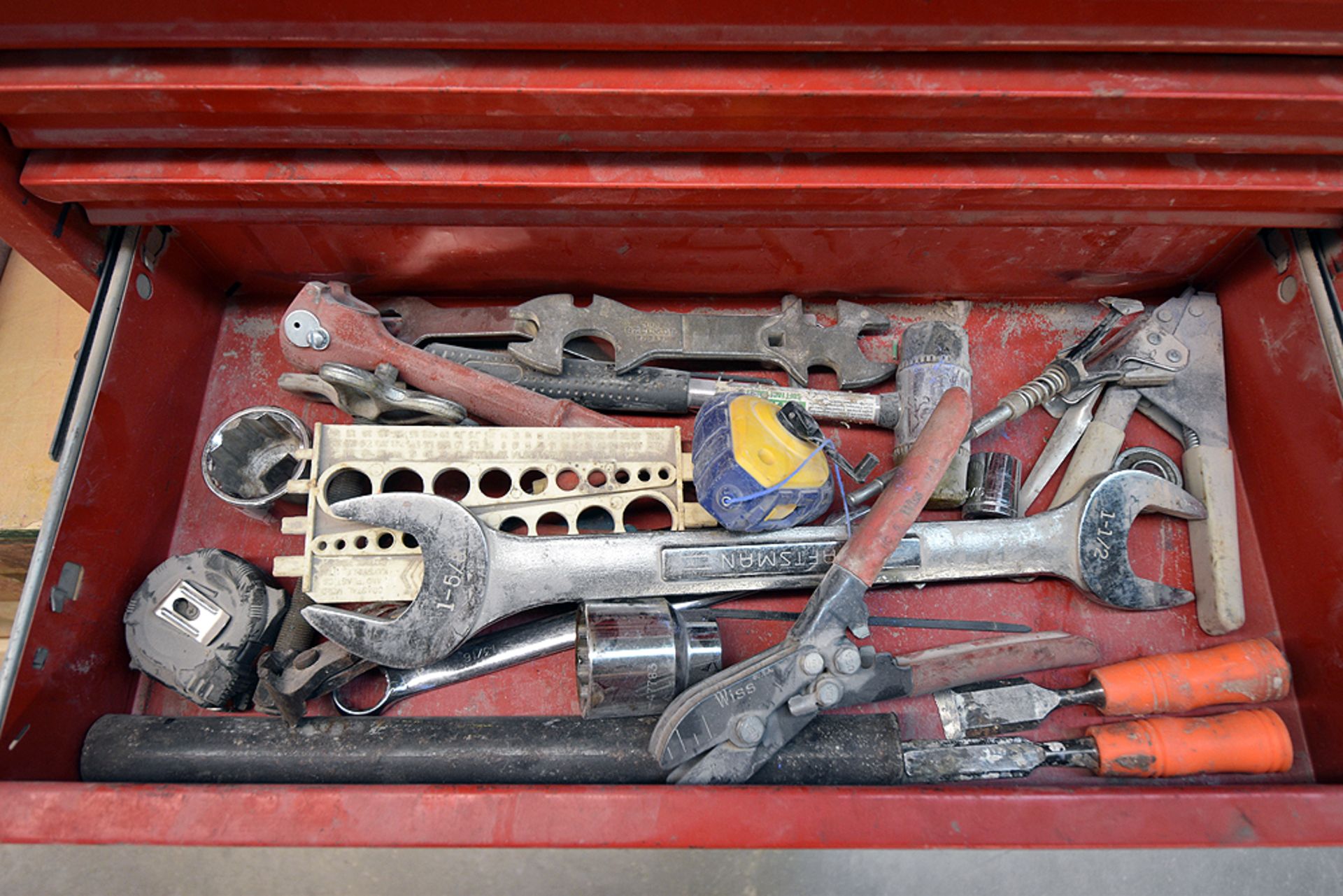 {LOT} Husky 8 Drawer Mechanics Tool Chest - Filled - Image 8 of 8