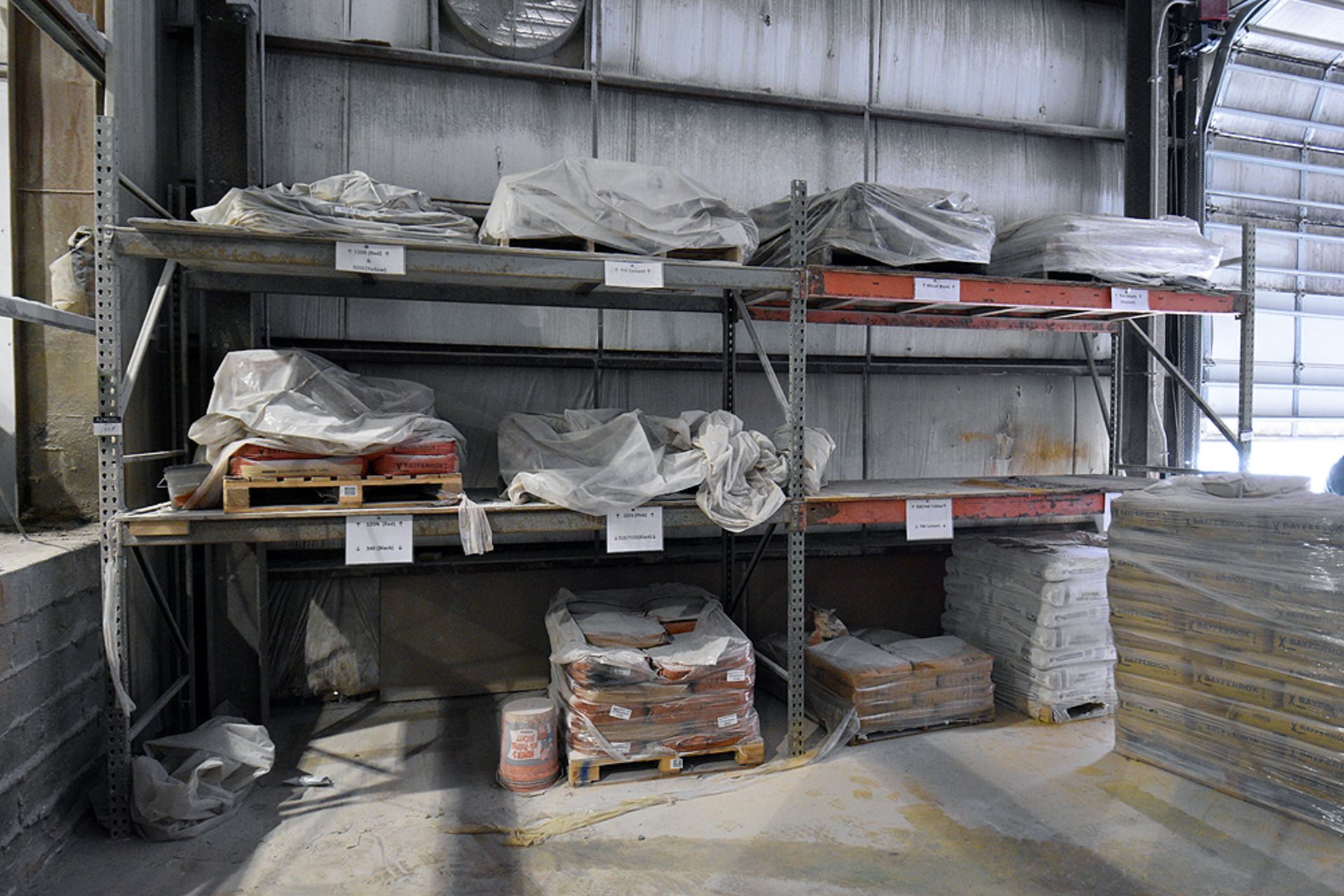 {LOT} Pallet Racking - 10' 2 sections