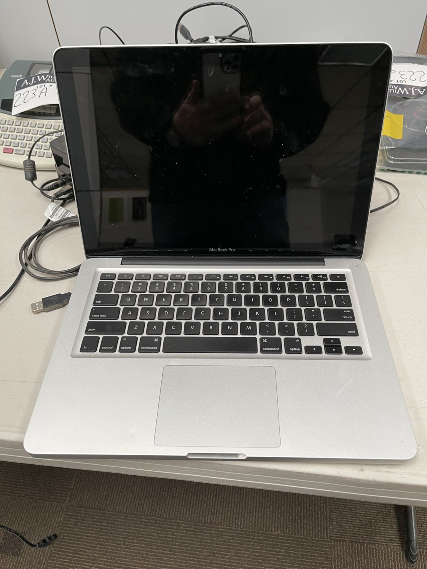 Apple MacBook Pro a1278 - No power cord - working