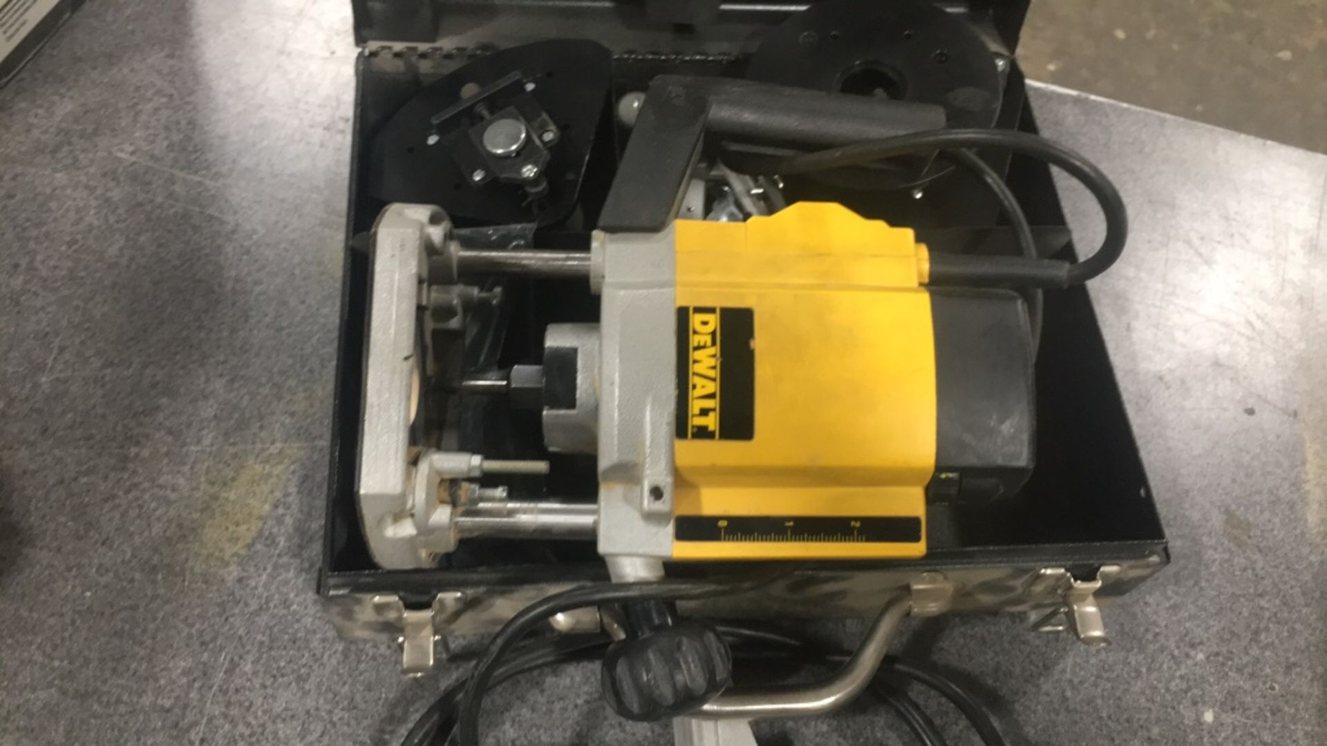 {each} Dewalt, Electronic Plunge Cut Router, - Image 2 of 4