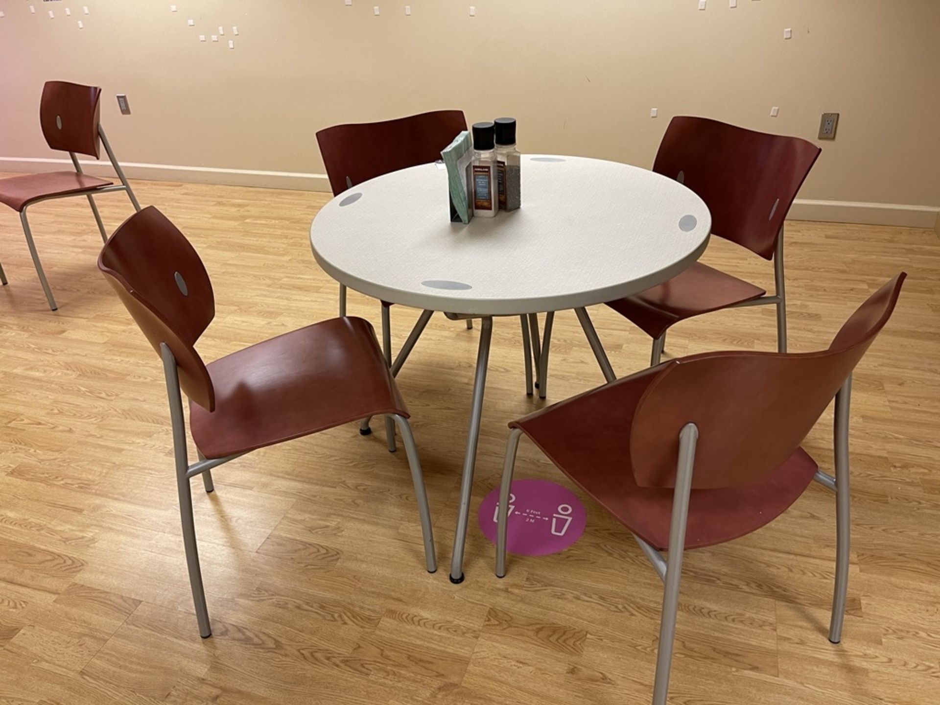 {lot} Commercial Table W/4pc Leland Chairs Heavy Q