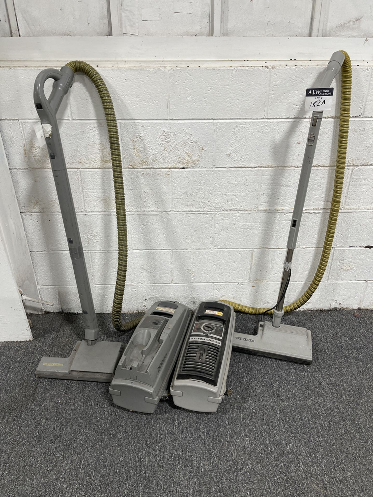 (Lot) Electrolux Cannister Vacuums -2 pcs