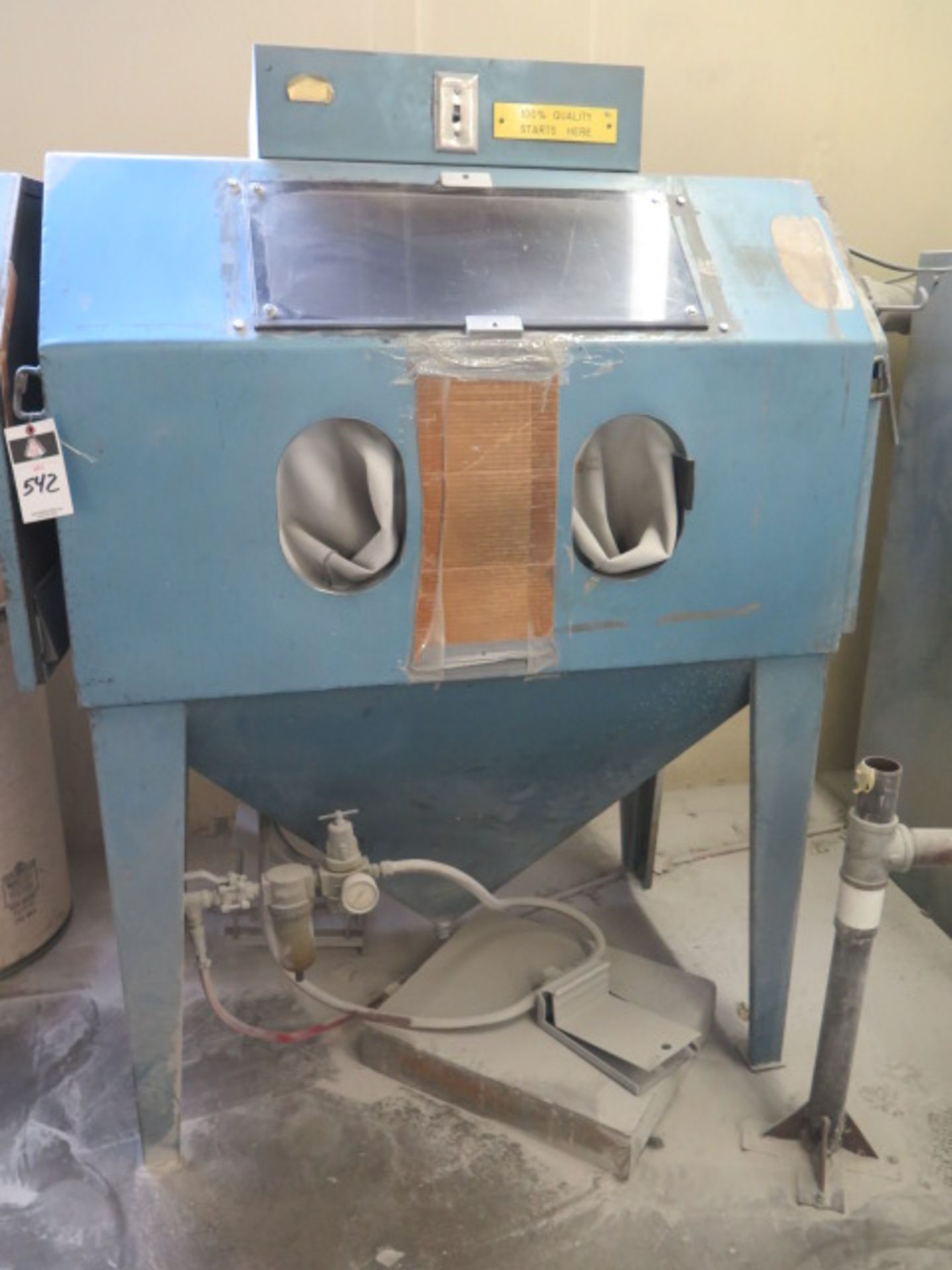 Universal Dry Blast Cabinet w/ Dust Collector - Image 2 of 4