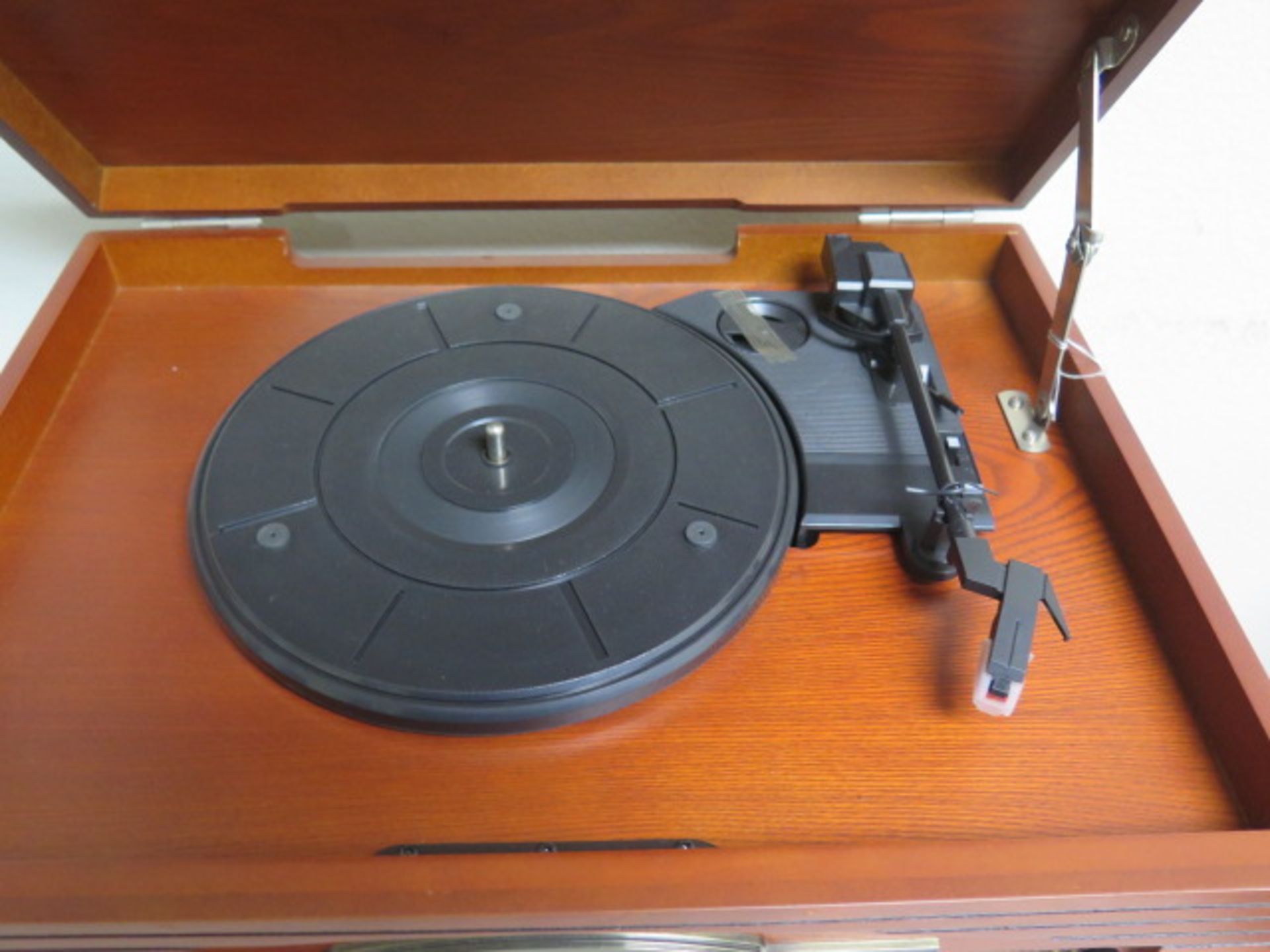 Crosley Radio/Record Player - Image 4 of 7