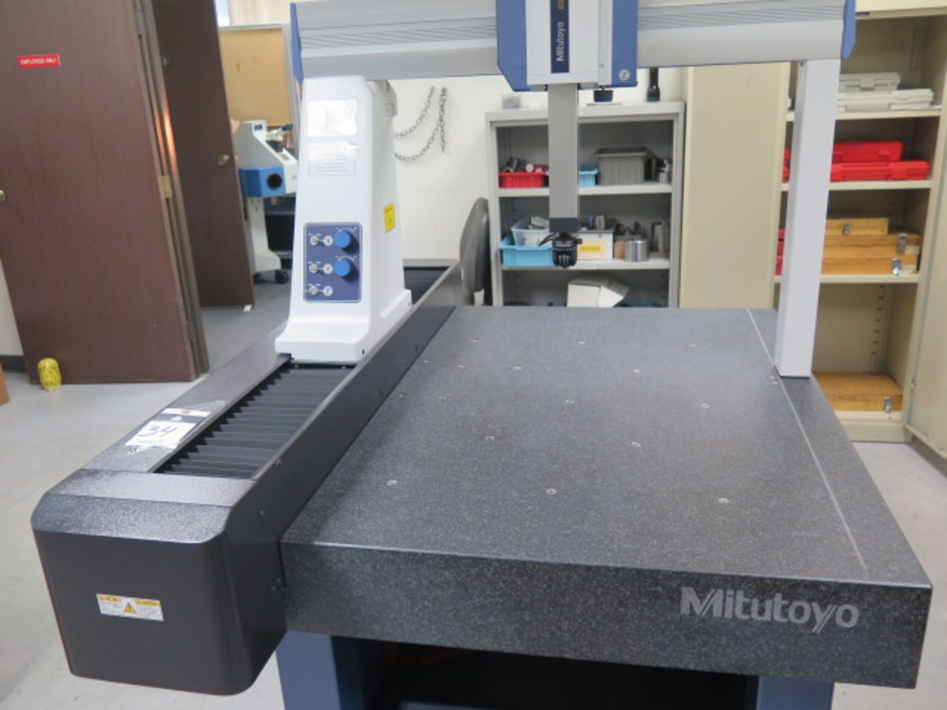 AUG/2019 Mitutoyo Crysta-Plus M574 CMM Machine s/n 00941810 w/ Renishaw MH20i Probe Head, 19.7” x - Image 5 of 14