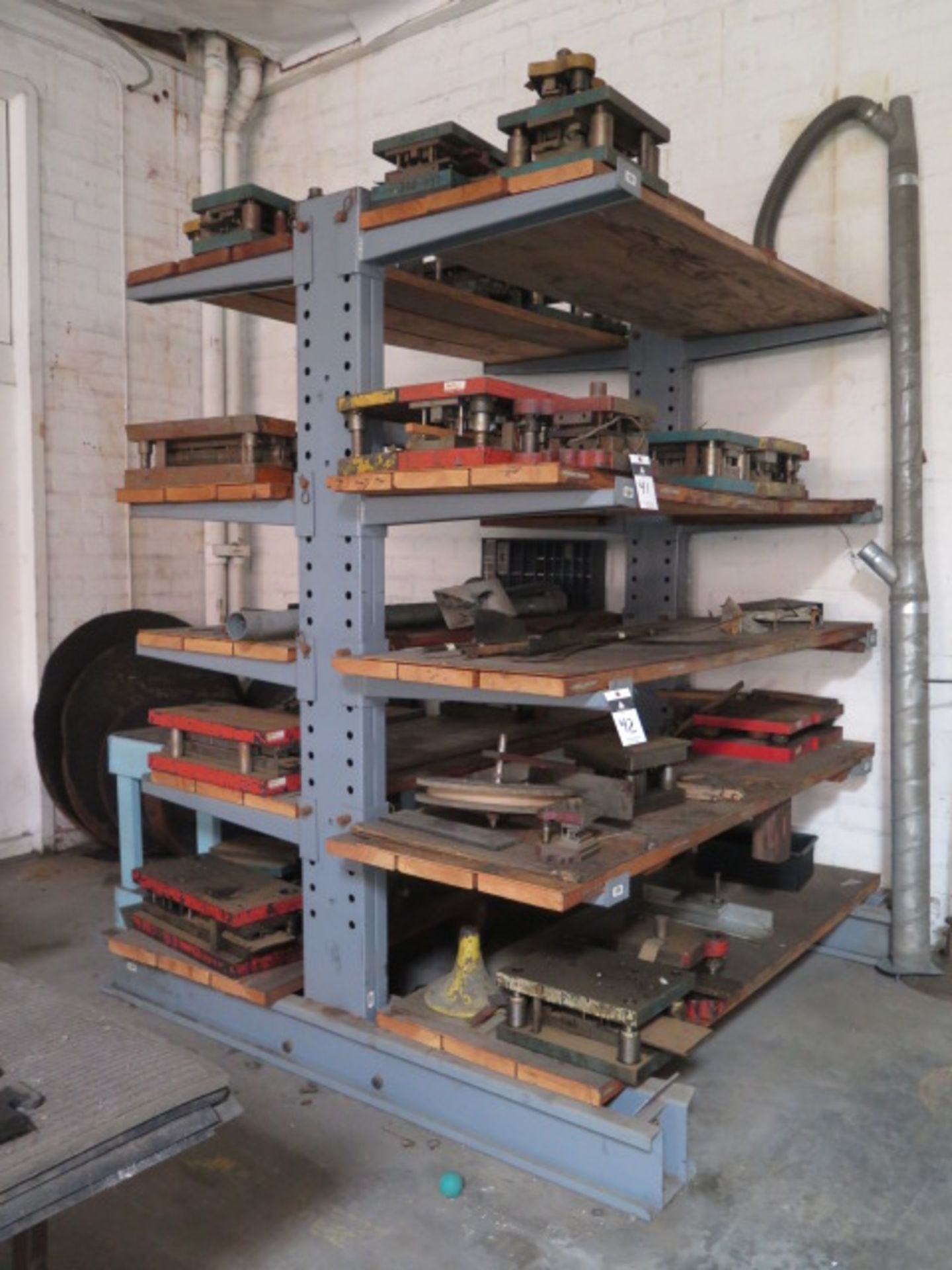 Cantilever Material Rack