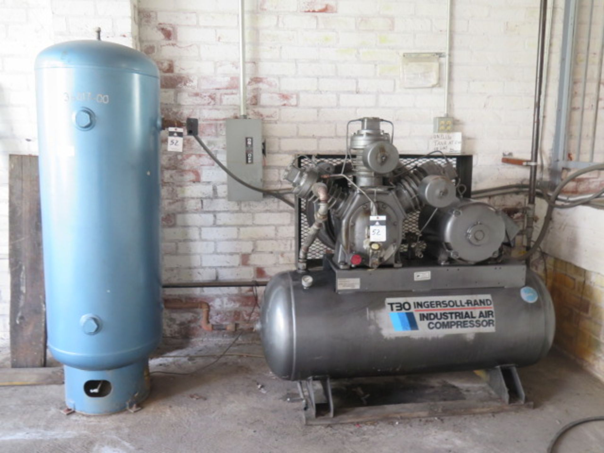 Ingersoll Rand 25Hp Horizontal Air Compressor w/ 3-Stage Pump, 120 Gallon Tank and 120 Gallon