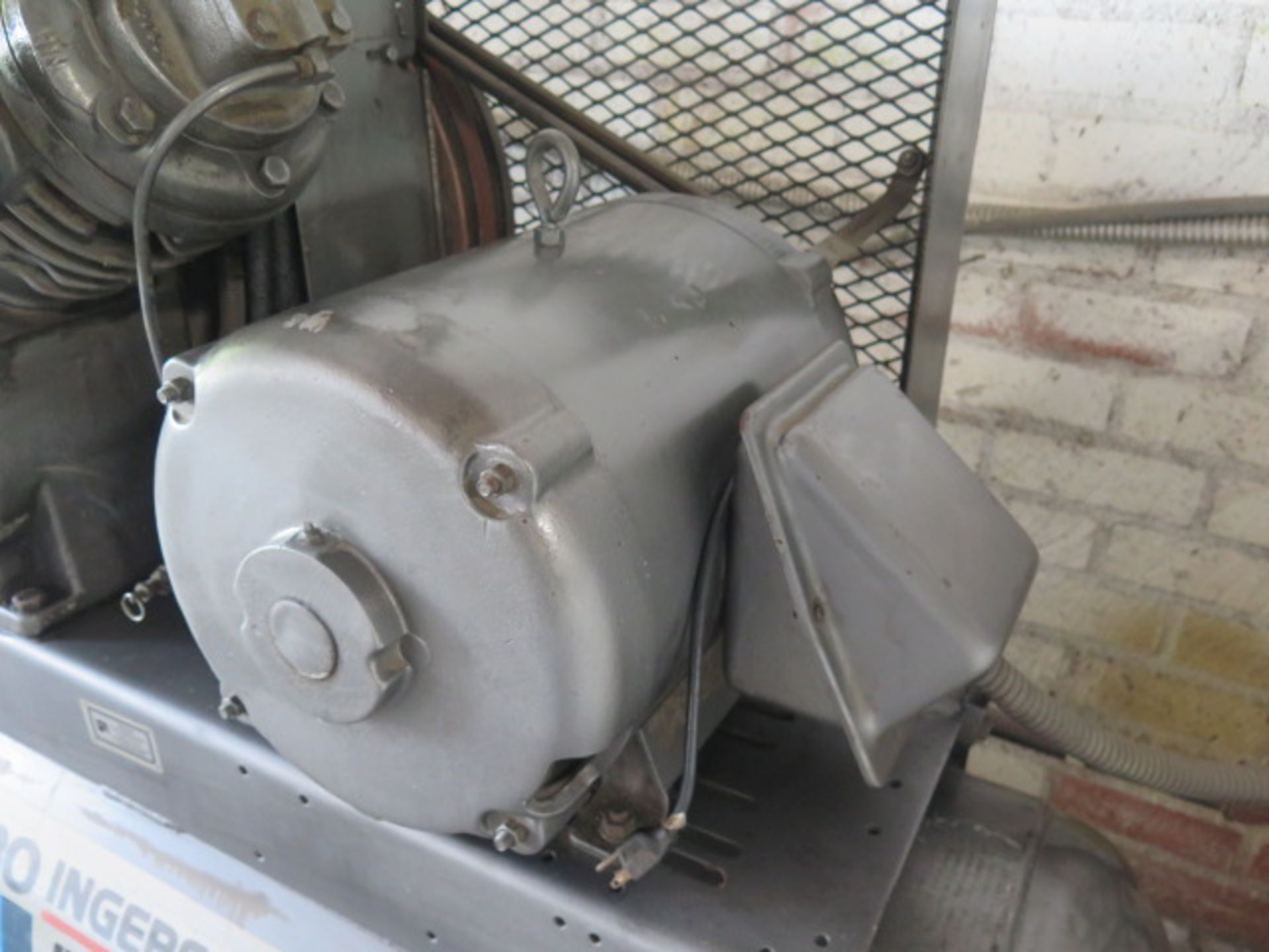 Ingersoll Rand 25Hp Horizontal Air Compressor w/ 3-Stage Pump, 120 Gallon Tank and 120 Gallon - Image 4 of 8