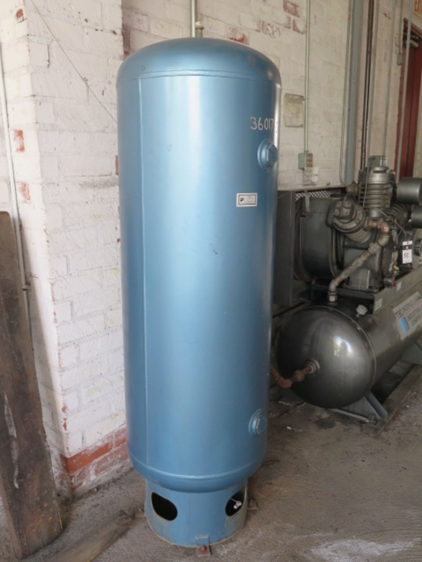 Ingersoll Rand 25Hp Horizontal Air Compressor w/ 3-Stage Pump, 120 Gallon Tank and 120 Gallon - Image 8 of 8