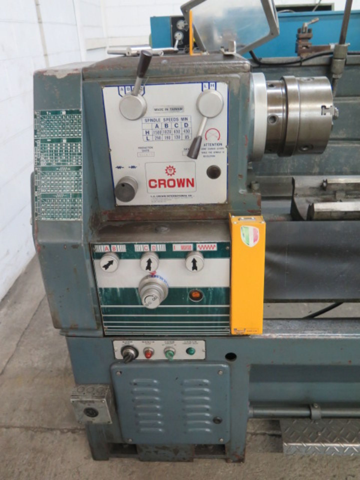 Crown CIC-1640 16” x 40” Geared Head Gap Bed Lathe w/ 85-1500 RPM, Inch/mm Threading, Tailstock, - Image 2 of 8