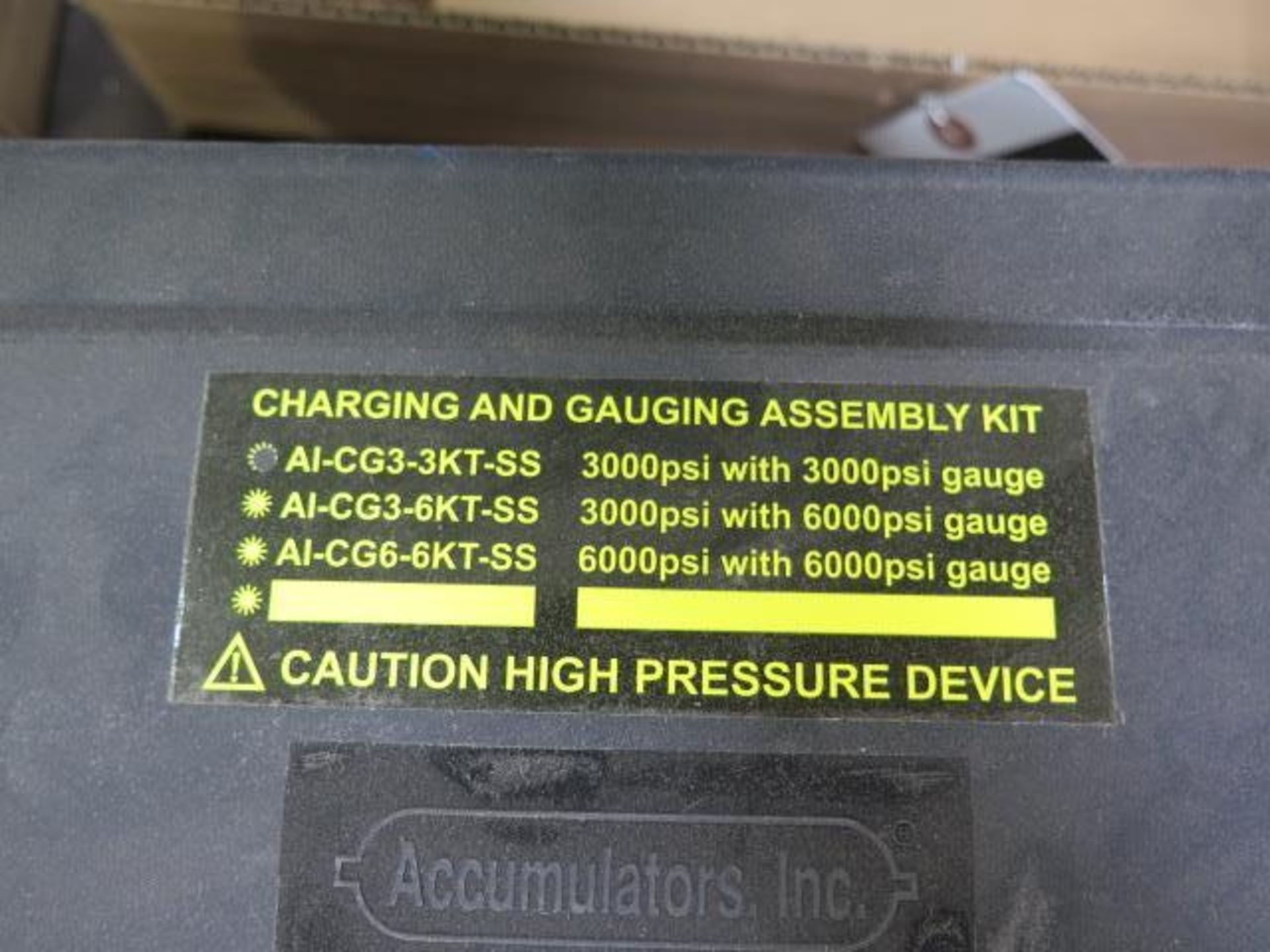 Accumulator Charging Gage w/ Acces - Image 4 of 4