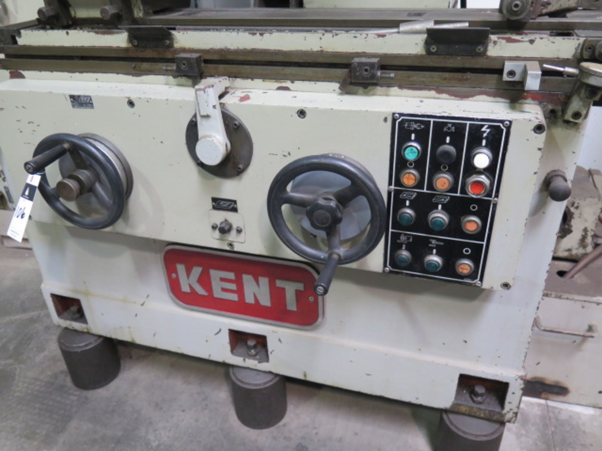 Kent KGC-450M 10” x 18” OD/ID Grinder s/n 830406-2 w/ Motorized Work Head, P{ower Feeds, Coolant - Image 3 of 10