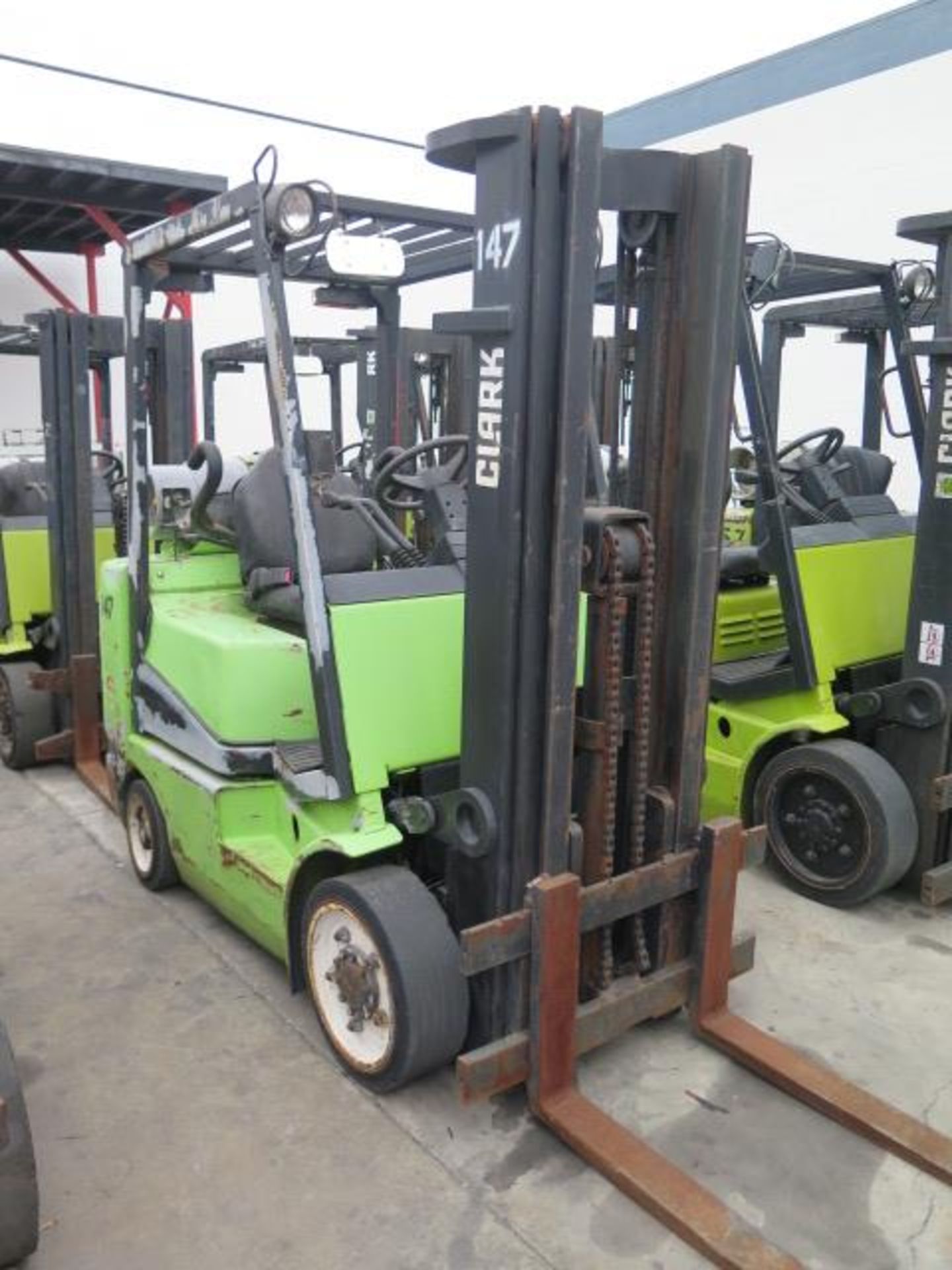 Clark CGC25 5000 Lb Cap LPG Forklift s/n C365L-0615-9516FB w/ 3-Stage Mast, 189” Lift Height, - Image 2 of 11