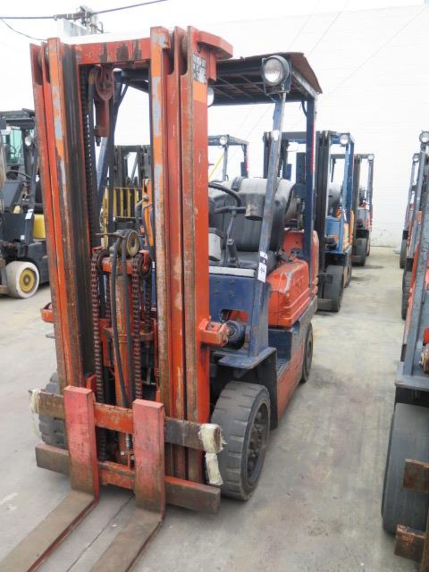 Toyota 5FGC25 5000 Lb Cap LPG Forklift s/n 5FGCU25-75639 w/ 3-Stage Mast, 169" Lift Height,