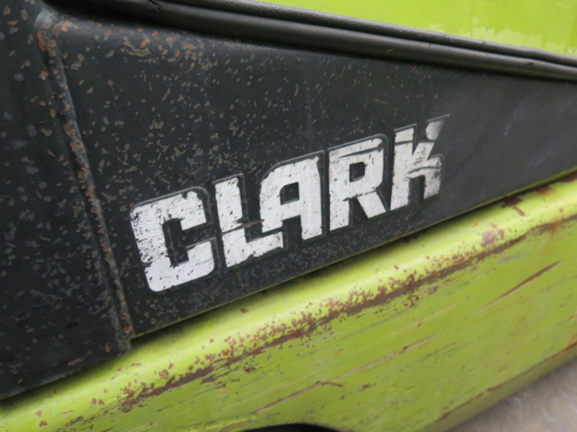 Clark CGC25 5000 Lb Cap LPG Forklift s/n C365L-0862-9464FB w/ 3-Stage Mast, 189” Lift Height, - Image 4 of 11