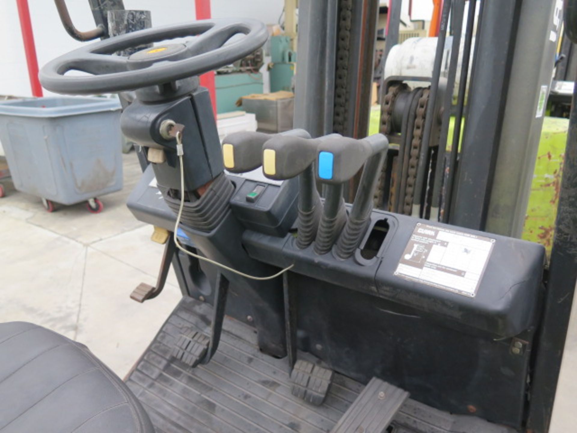 Clark CGC25 5000 Lb Cap LPG Forklift s/n C365L-0065-9524FB w/ 3-Stage Mast, 189” Lift Height, - Image 7 of 11