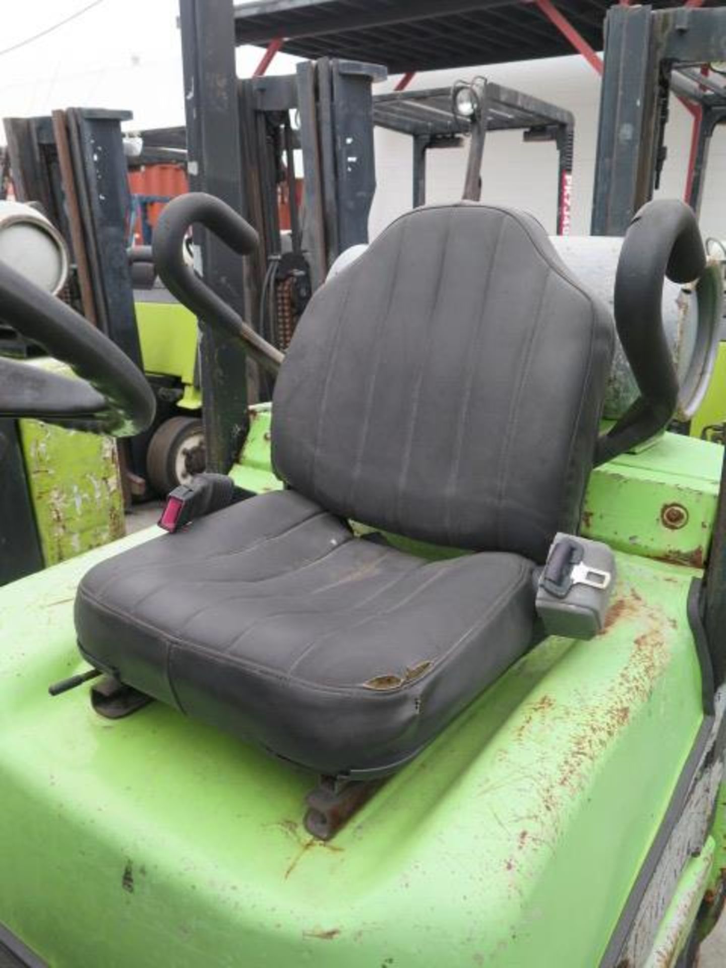 Clark CGC25 5000 Lb Cap LPG Forklift s/n C365L-0615-9516FB w/ 3-Stage Mast, 189” Lift Height, - Image 6 of 11