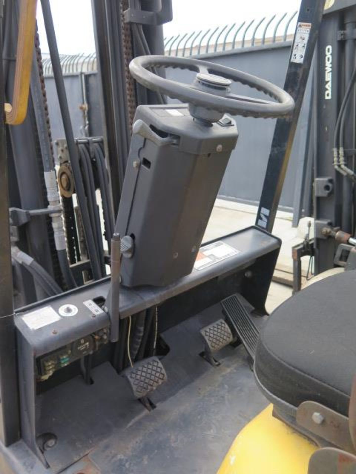 Daewoo GC25E-3 5000 Lb Cap LPG Forklift s/n CV-00847 w/ 3-Stage Mast, 186" Lift Height, Cushion - Image 8 of 10