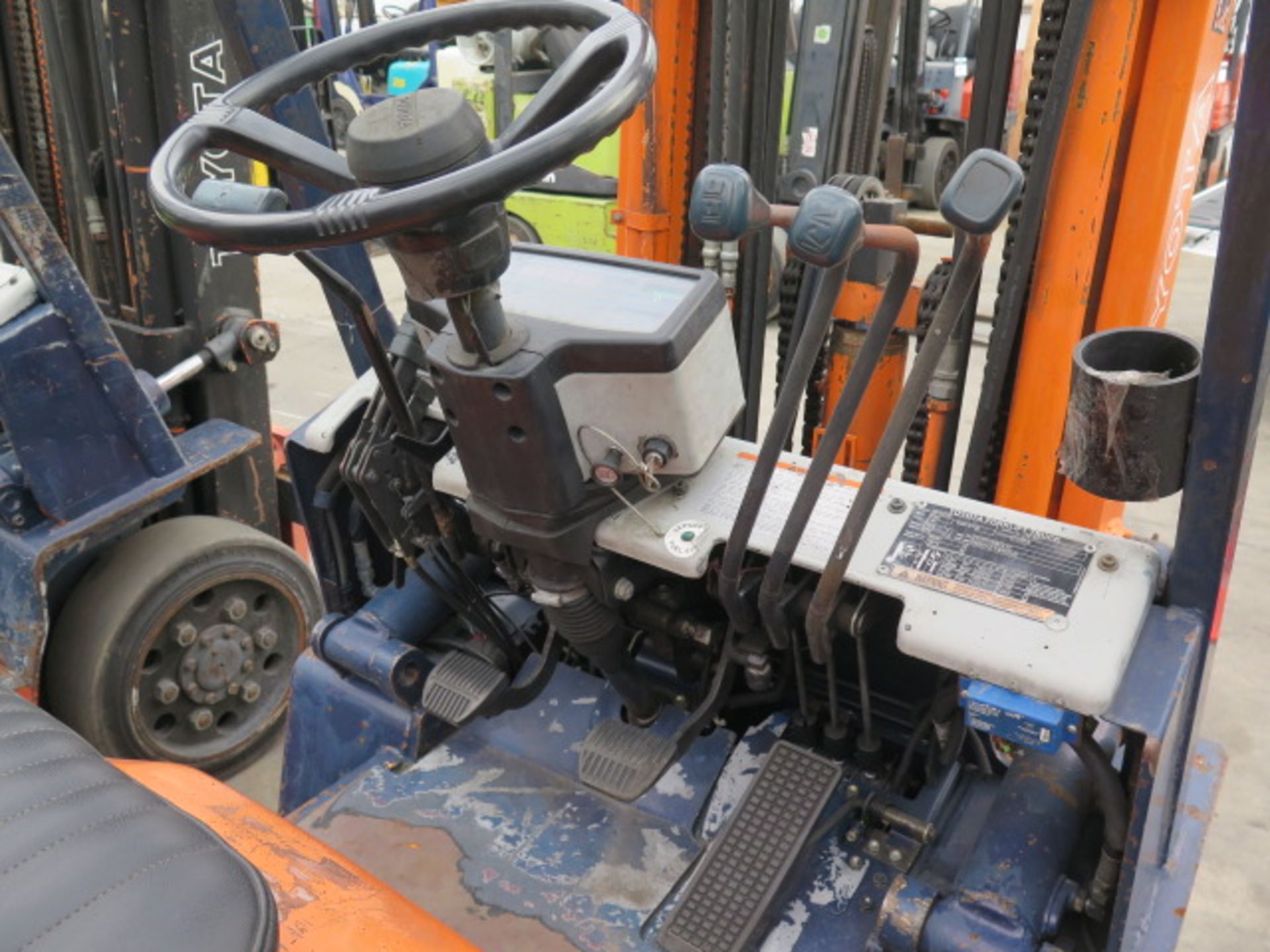 Toyota 5FGC25 5000 Lb Cap LPG Forklift s/n 78150 w/ 3-Stage Mast, 185" Lift Height, Cushion Tires - Image 7 of 11